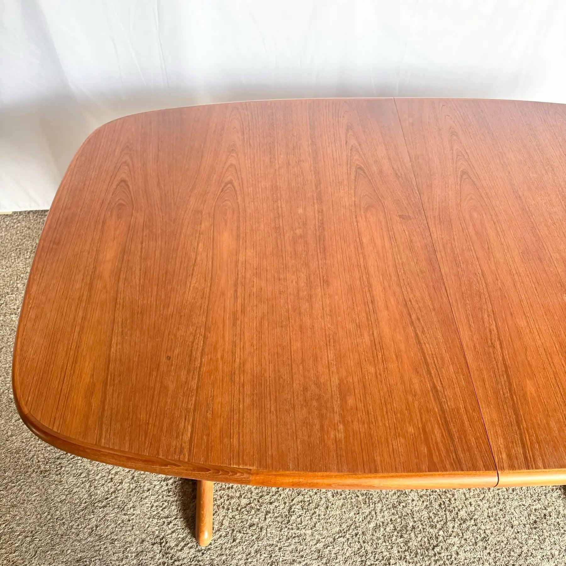Danish Modern Teak Dining Table by Skovby For Sale 6
