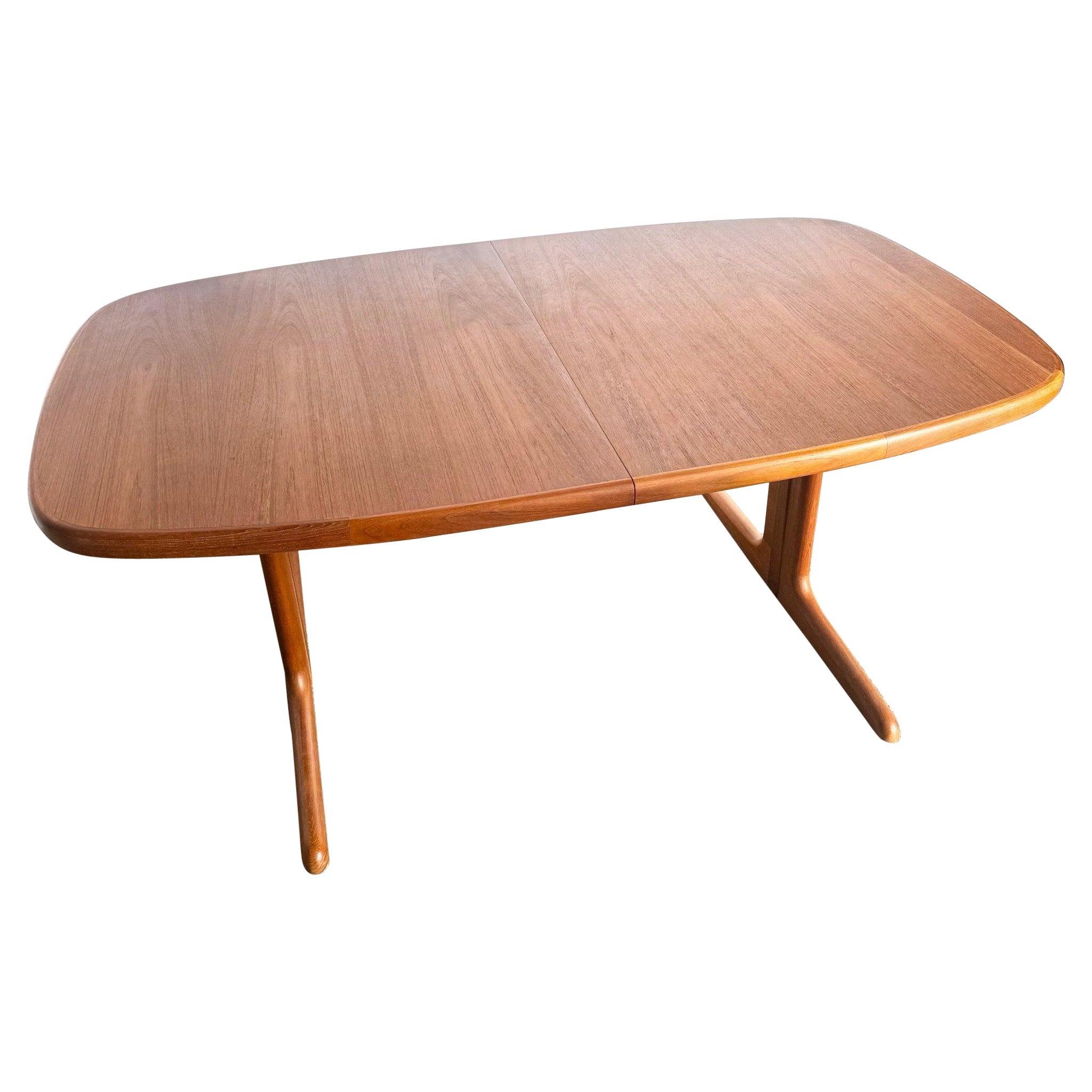 Table de salle à manger moderne danoise en teck par Skovby en vente