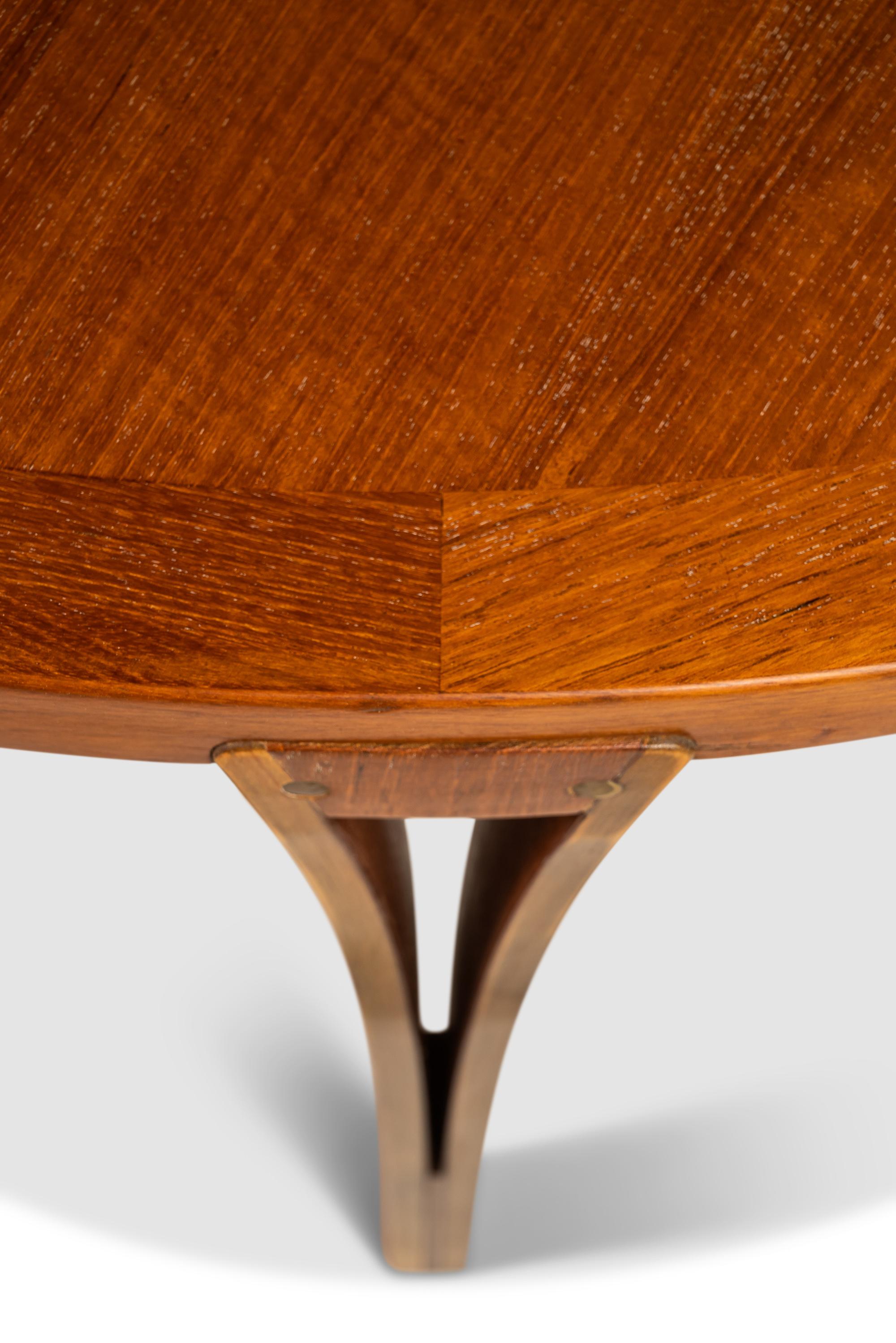 Danish Modern Teak Dining Table by Sven Ellekaer for Heltborg Mobler, c. 1960s For Sale 9