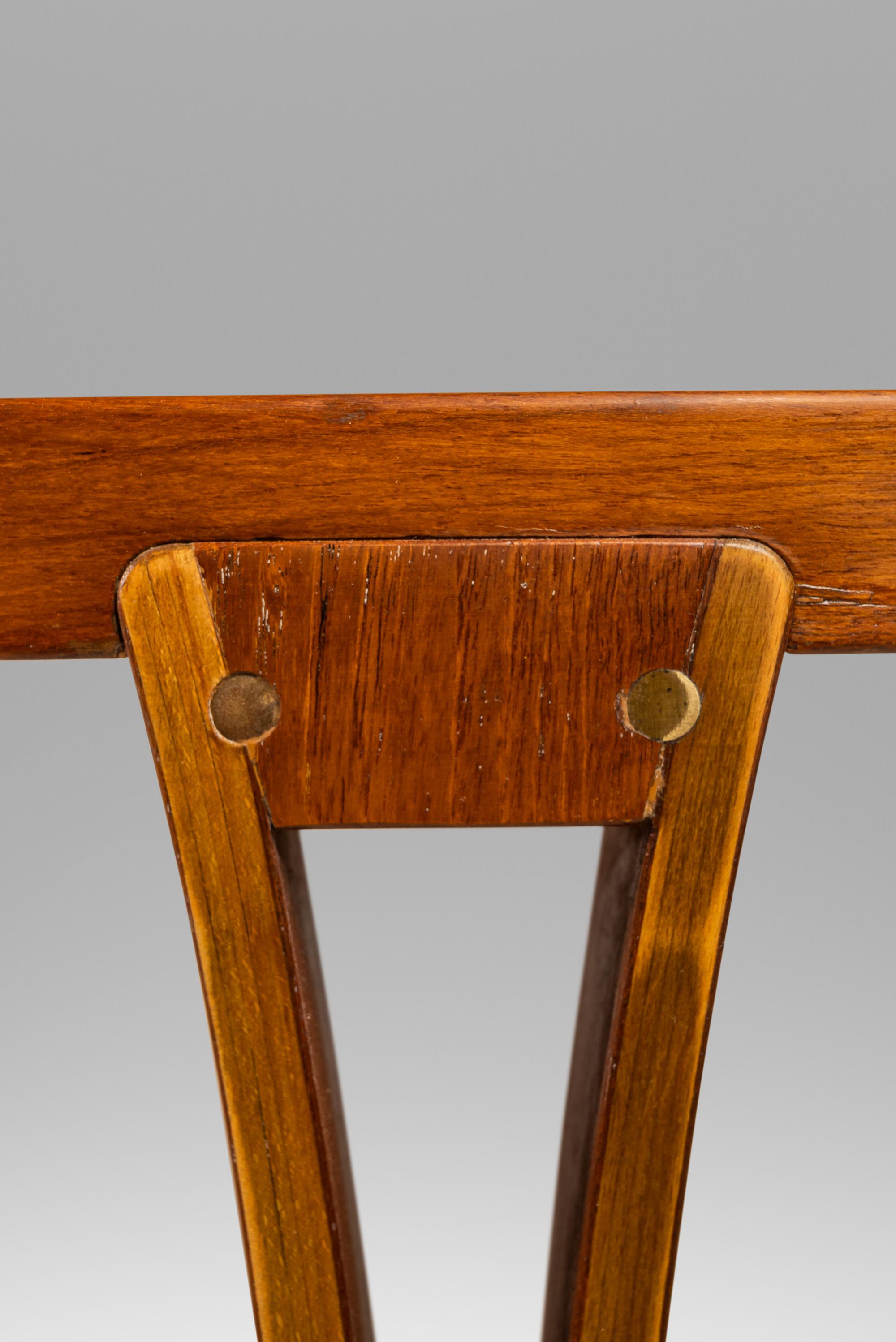 Danish Modern Teak Dining Table by Sven Ellekaer for Heltborg Mobler, c. 1960s For Sale 11