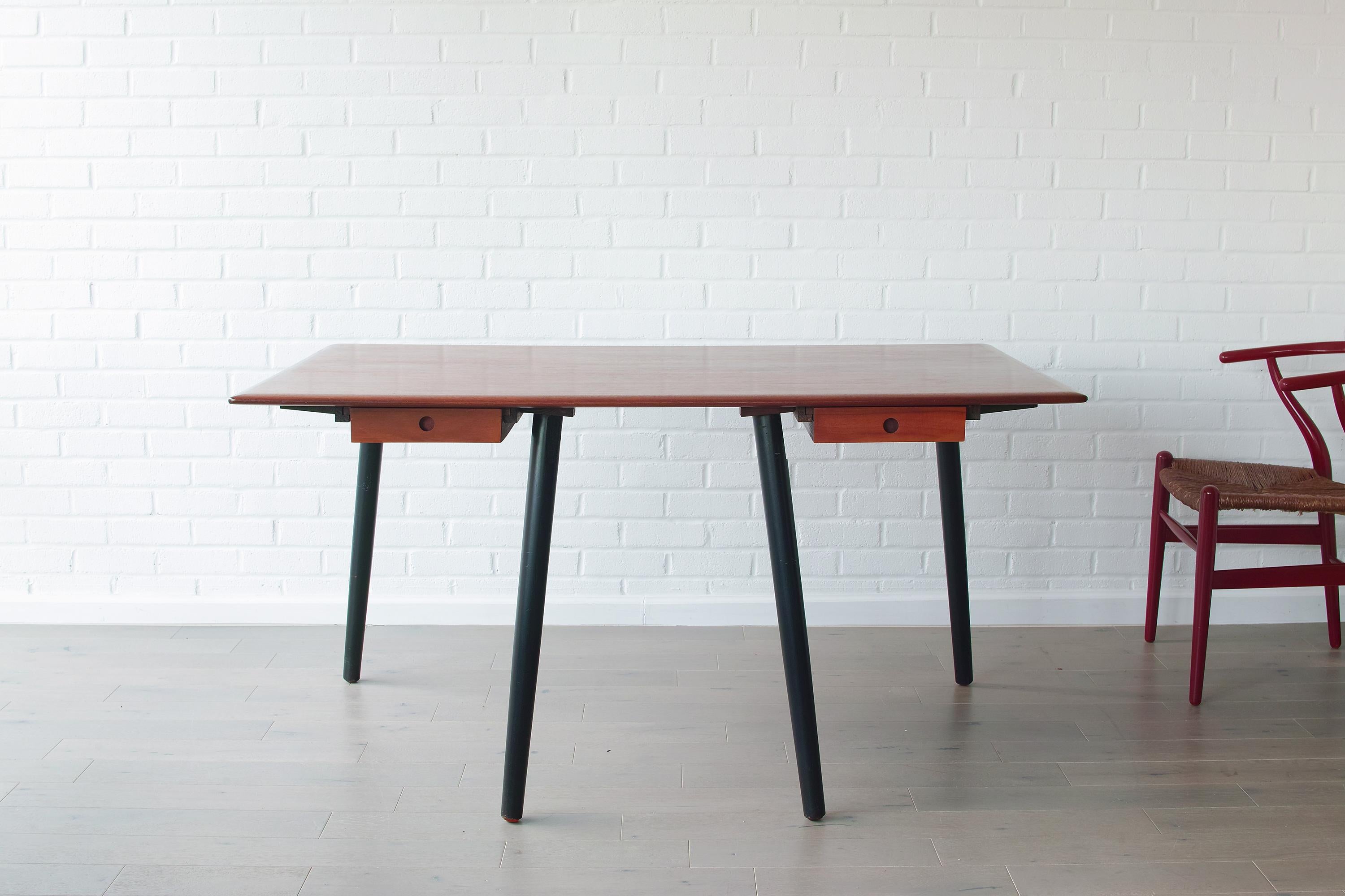 Danish Modern Teak Dining Table or Partners Desk en vente 1