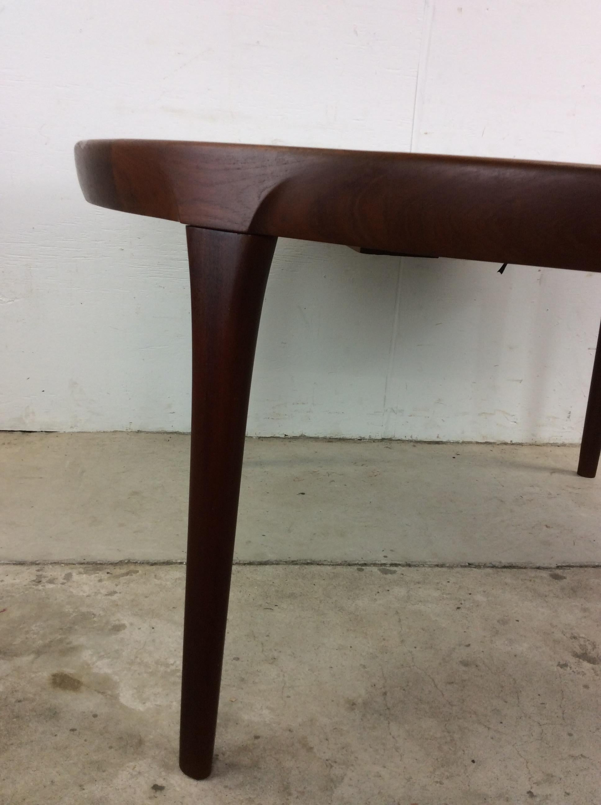 Danish Modern Teak Dining Table with 3 Large Leafs 3