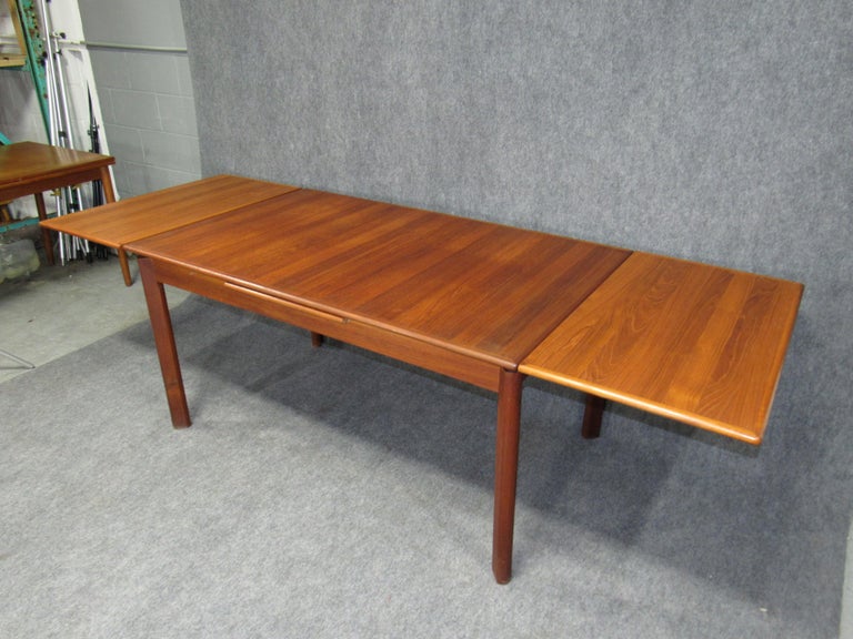 Danish Modern Teak Dining Table with Pull Out Leaves For Sale at