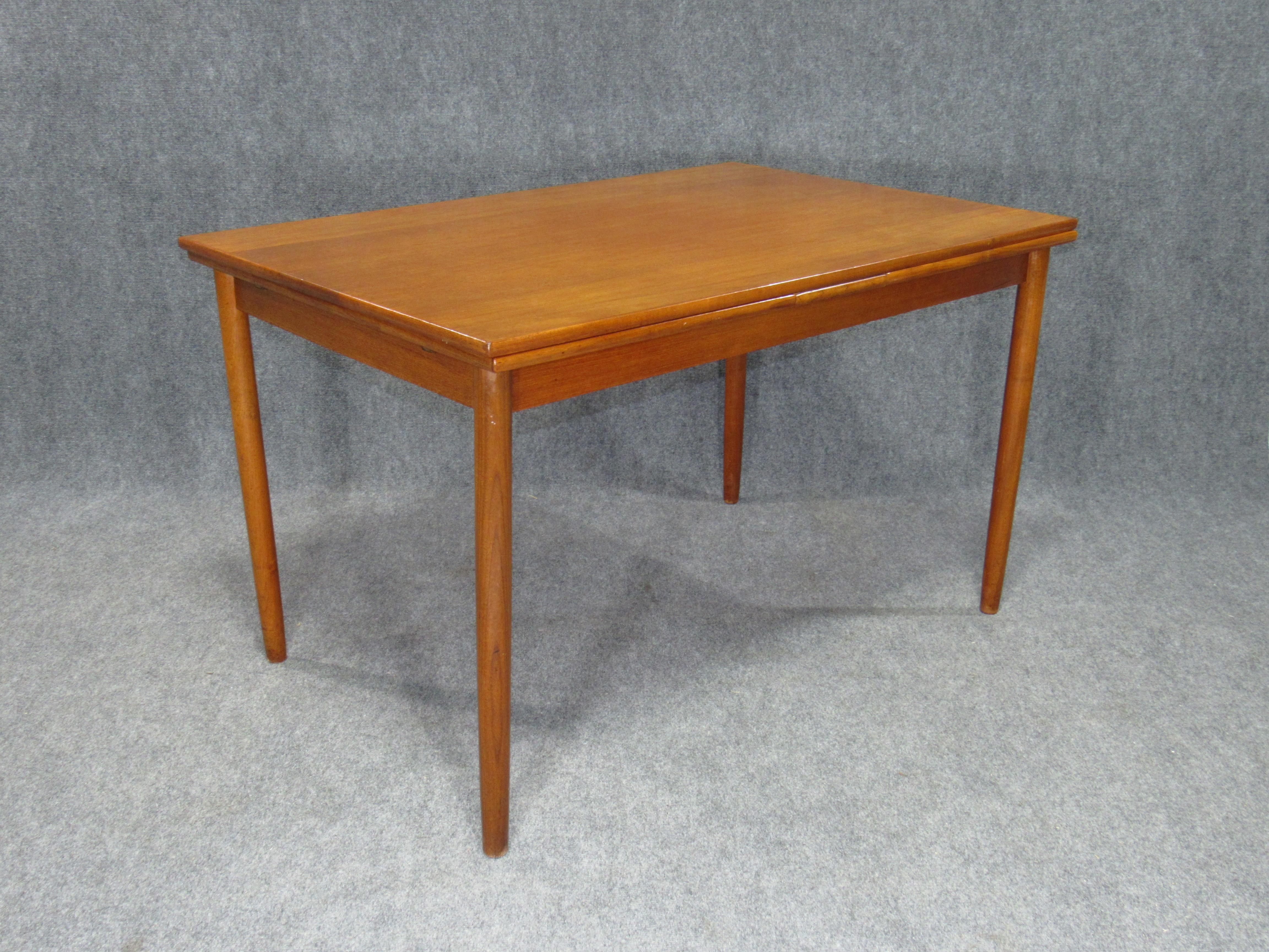 Danish Modern Teak Dining Table with Pull Out Leaves 1