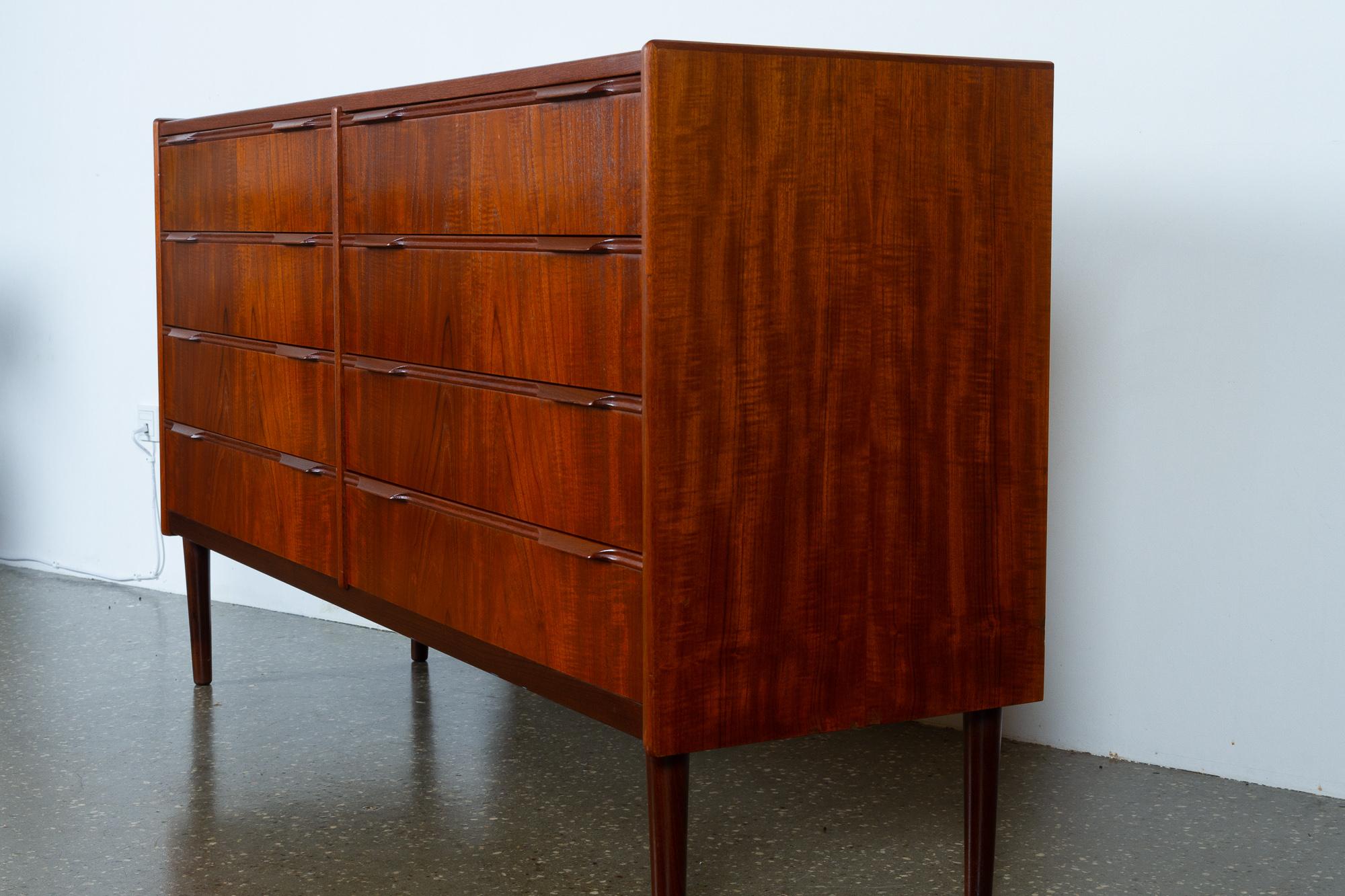 Danish Modern Teak Double Dresser, 1960s 8