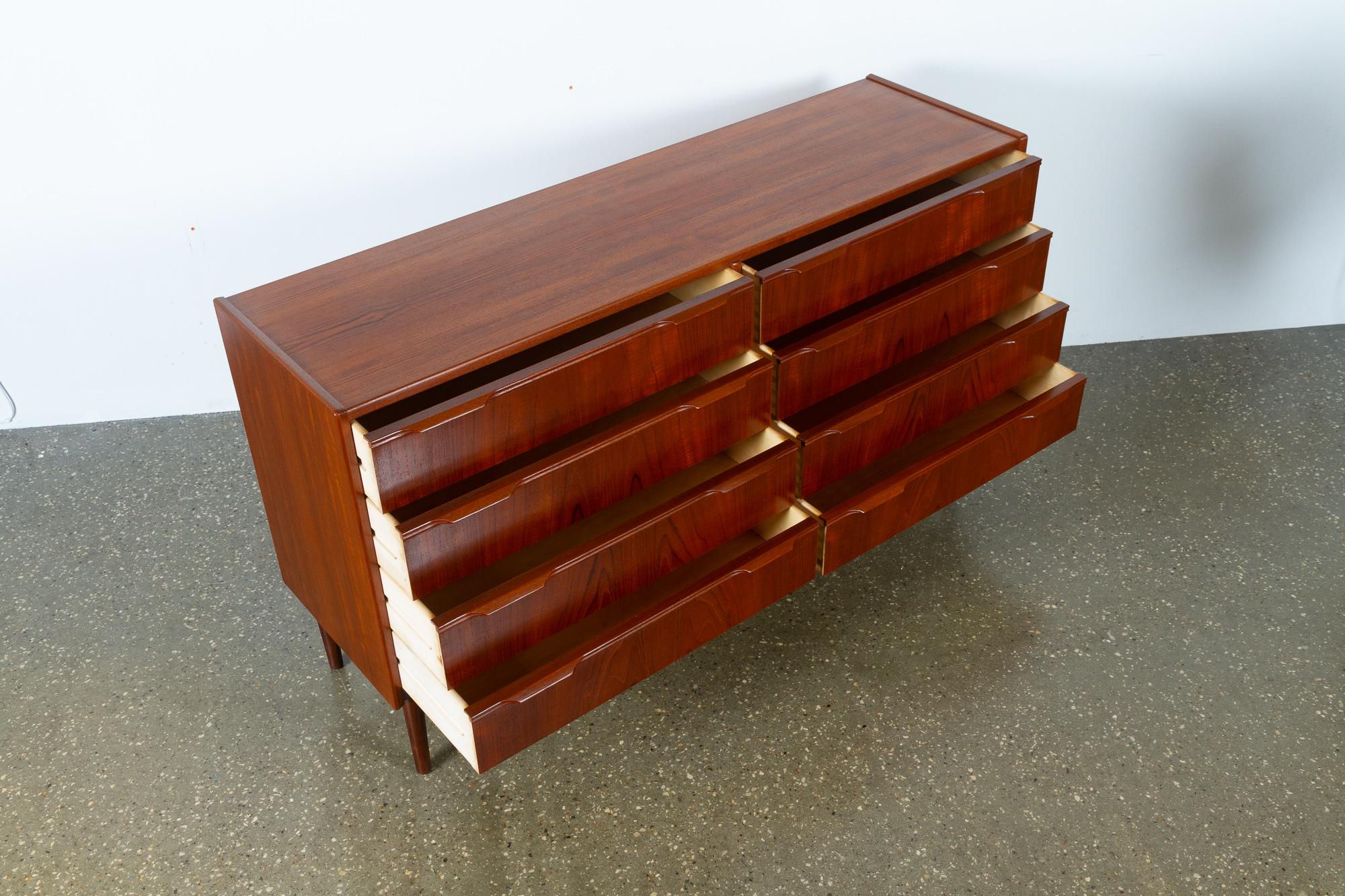 Danish Modern Teak Double Dresser, 1960s 10