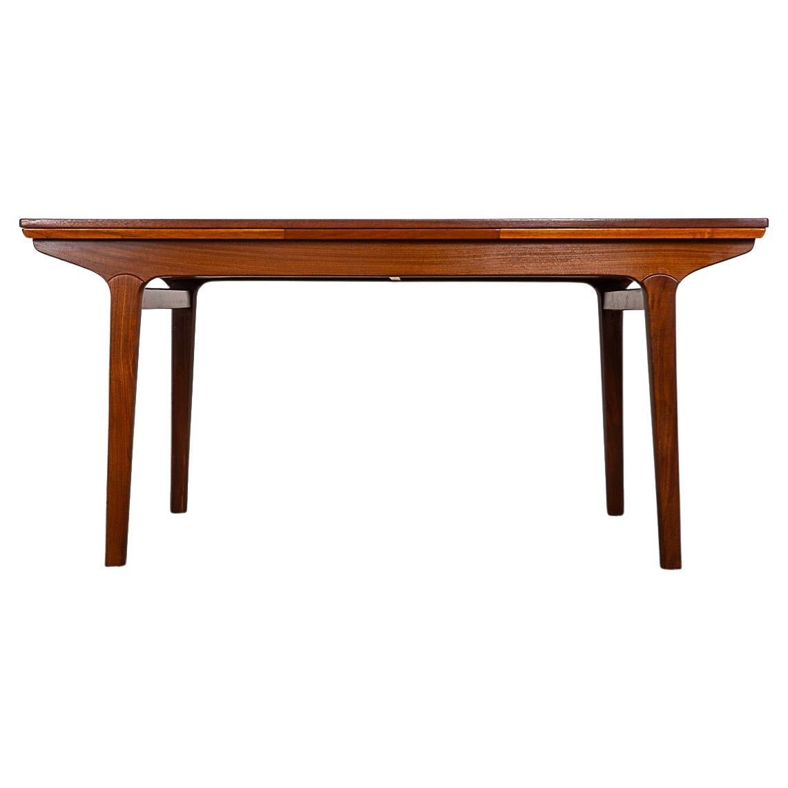 Danish Modern Teak Draw Leaf Dining Table by Johannes Andersen For Sale