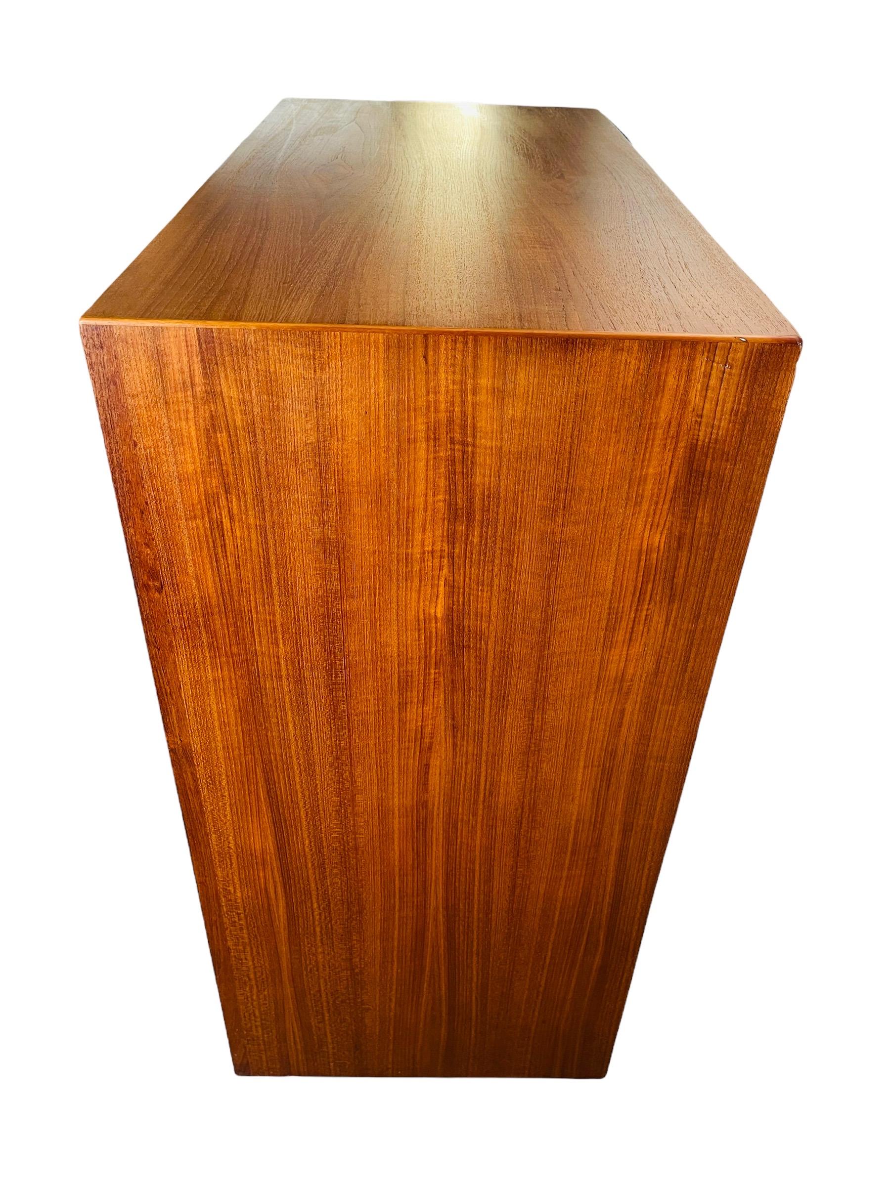 Danish Modern Teak Dresser by Arne Vodder for Sibast 5