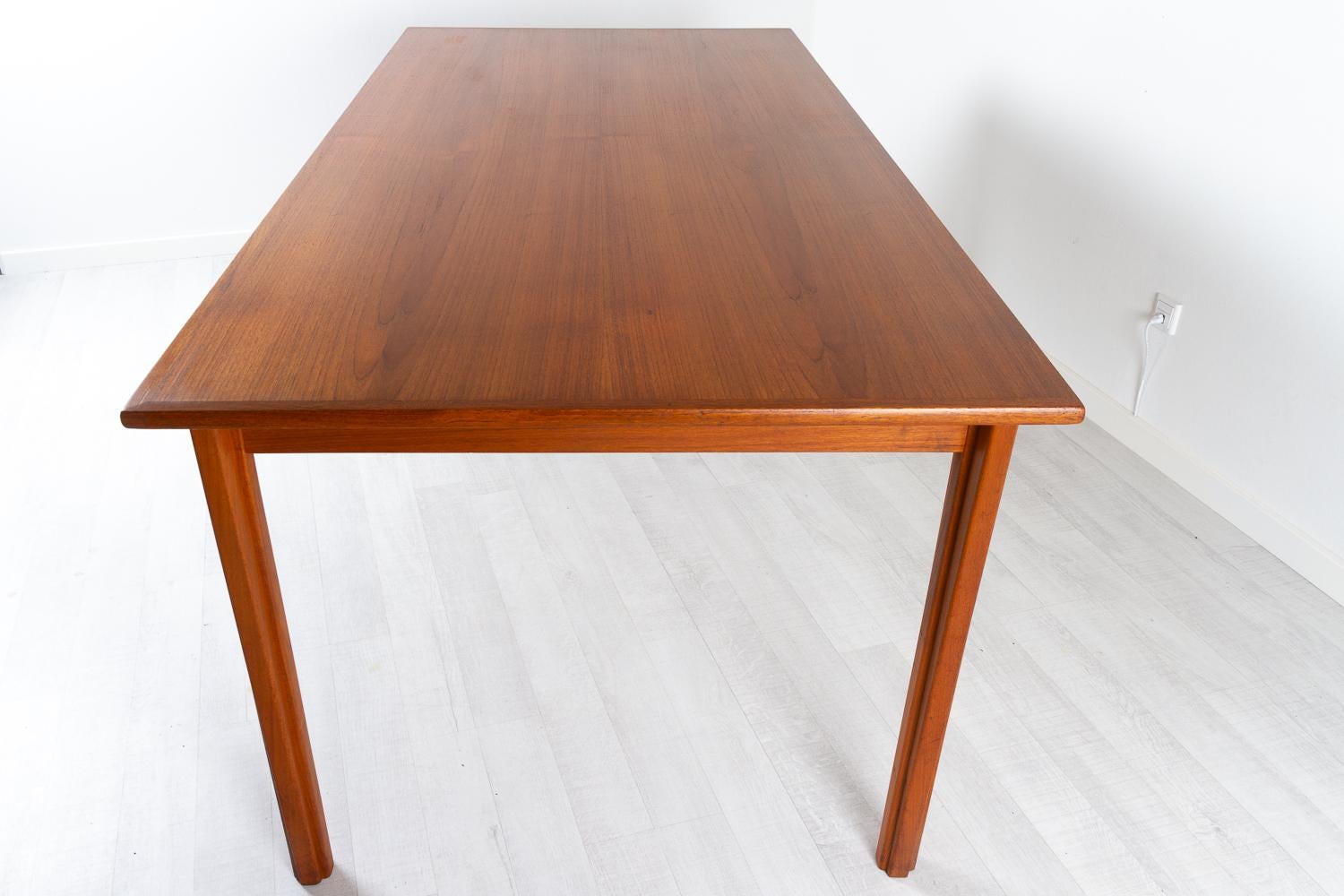 Danish Modern Teak Drop Leaf Dining Table, 1960s For Sale 8