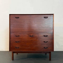 Danish Modern Teak Dry Bar Cabinet By Peter Hvidt And Orla Mølgaard-Nielsen