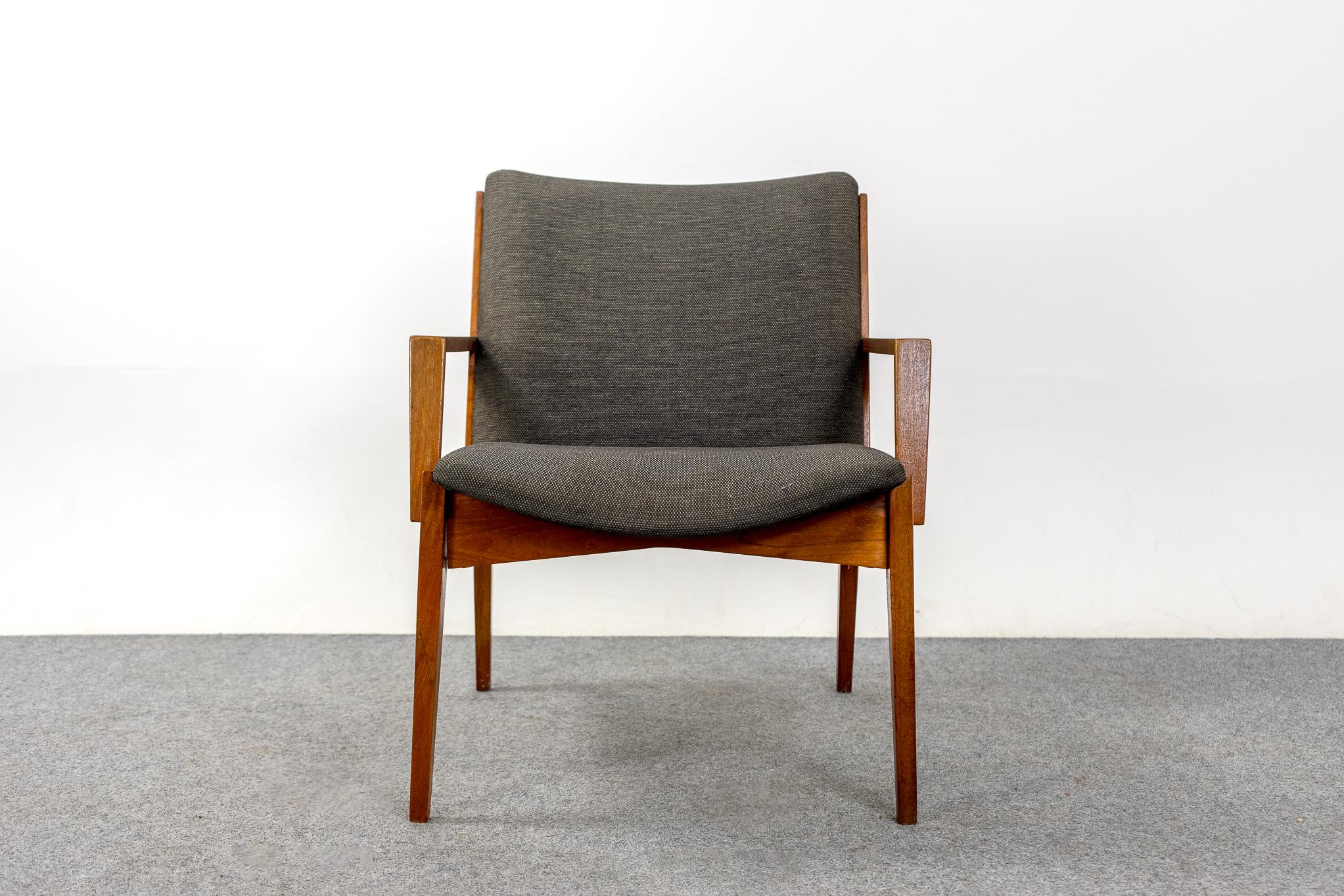 Laine Chaise longue danoise en teck The Moderns en vente