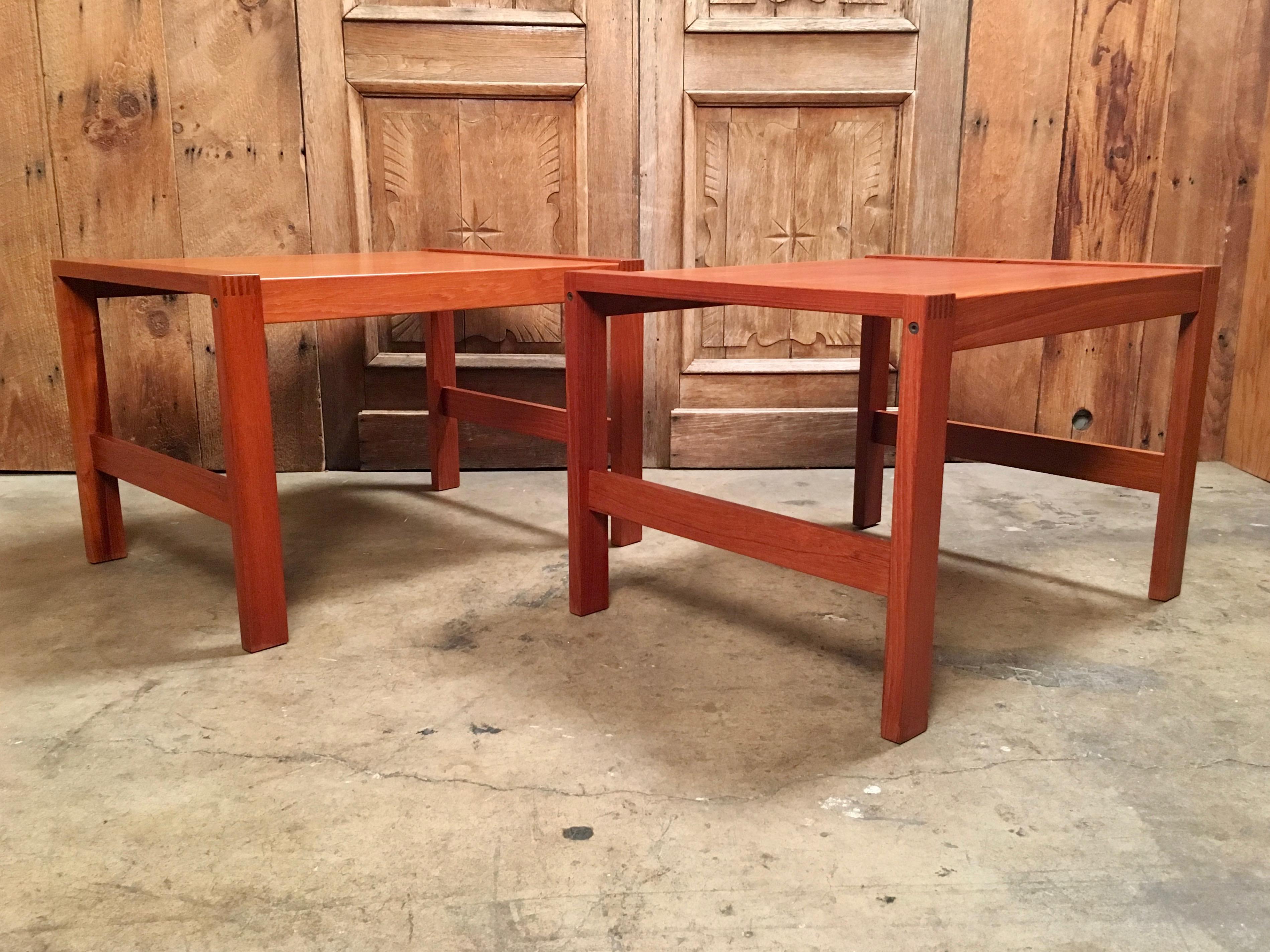 Vintage pair of teak handcrafted end tables with box joint corners.