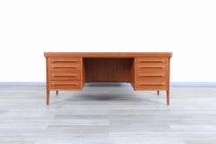 Bureau moderne danois en teck par Ib Kofod Larsen