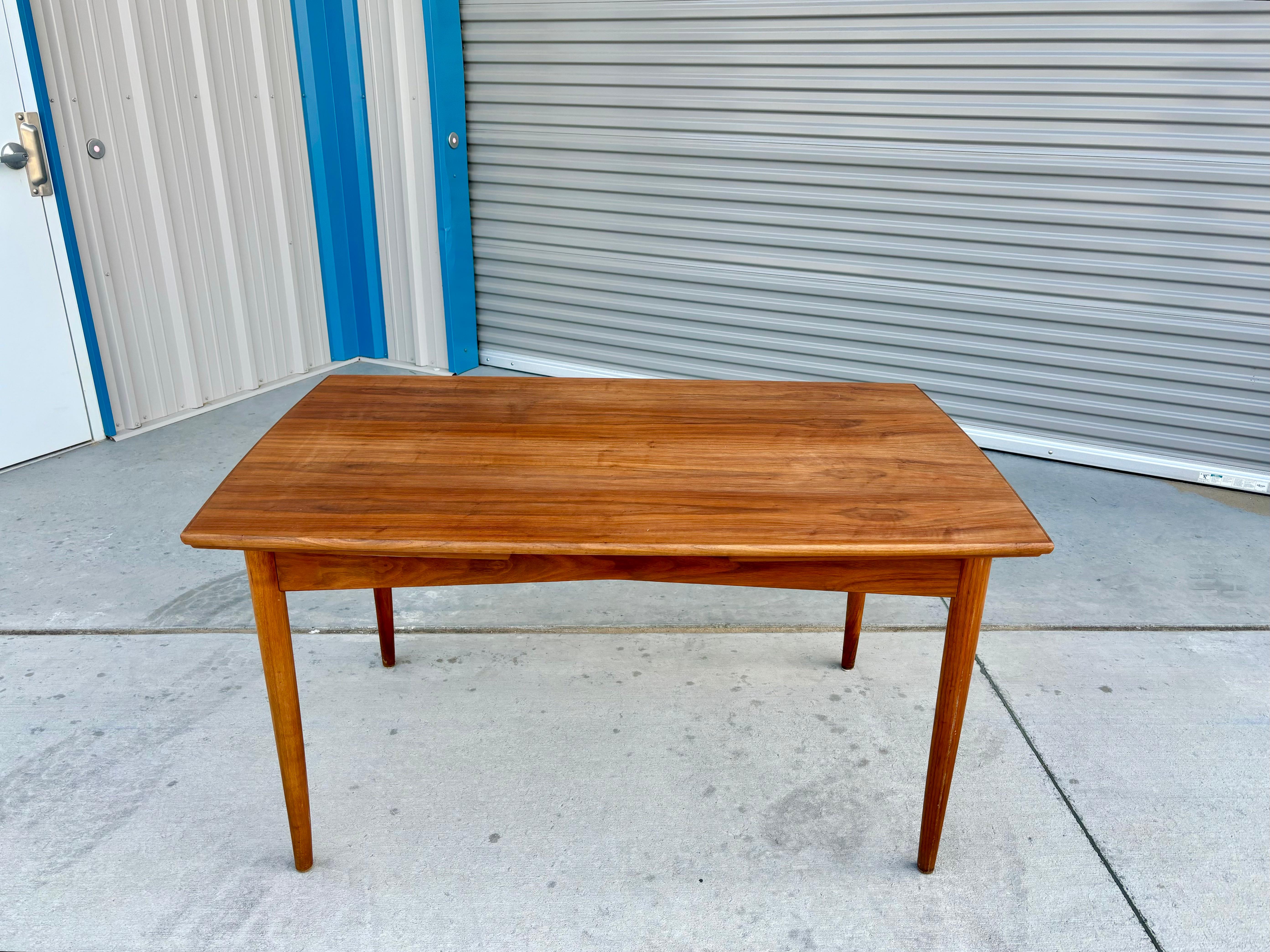 Mid-Century Modern Danish Modern Teak Extendable Dining Table, 1960s For Sale