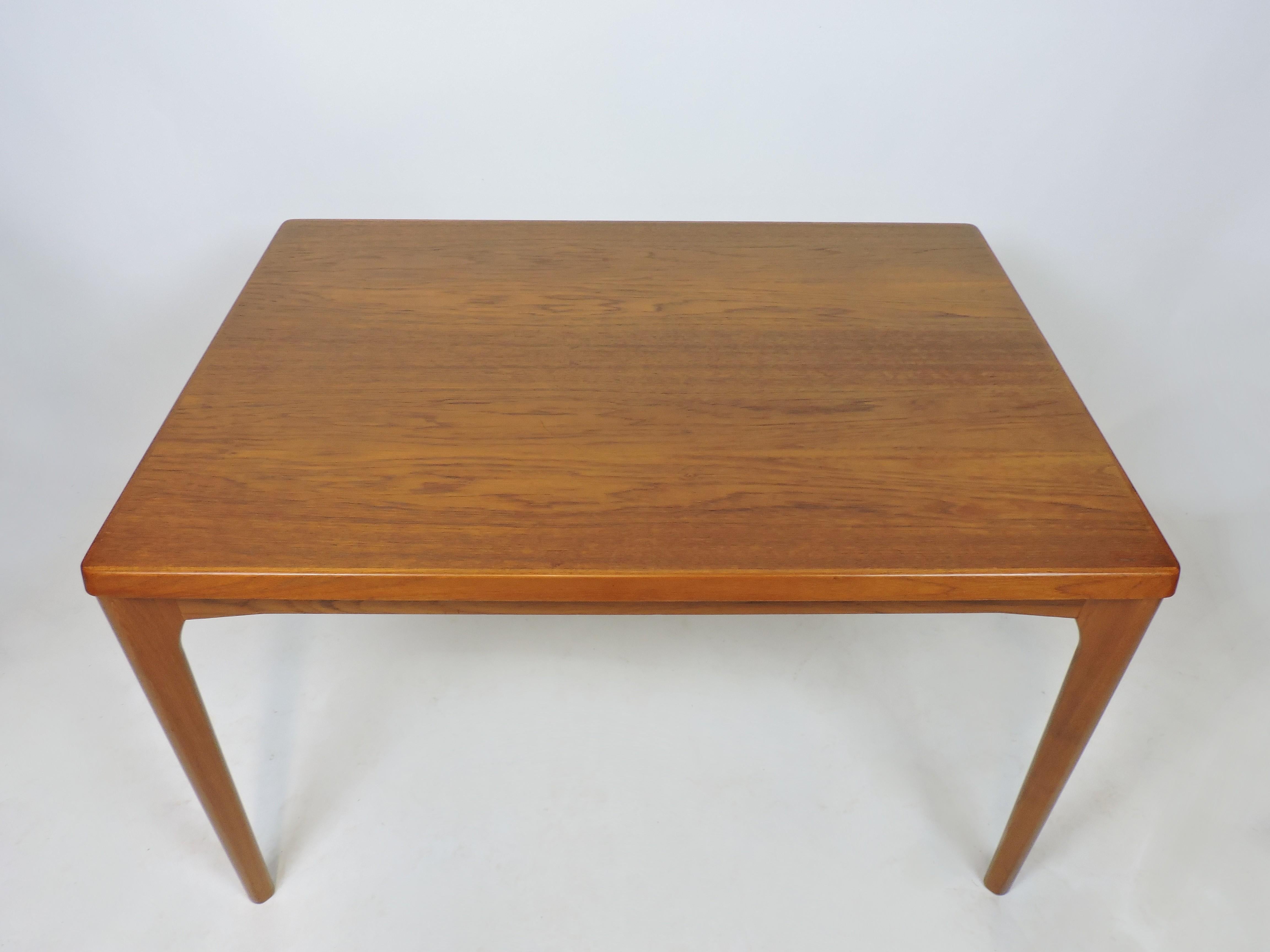 Scandinavian Modern Danish Modern Teak Extendable Dining Table by Henning Kjaernulf for Vejle Stole