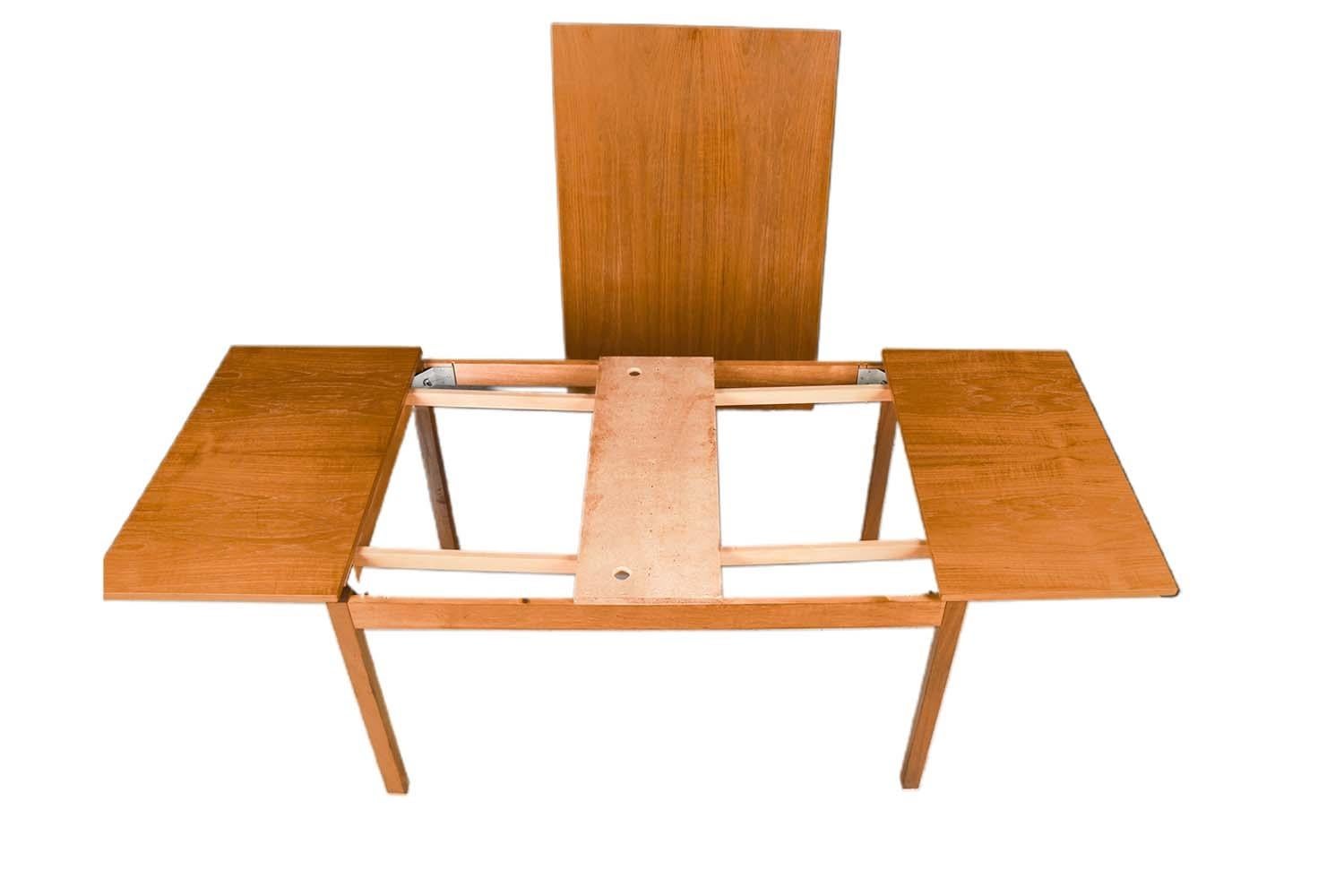 Danish Modern Teak Extendable Dining Table For Sale 1