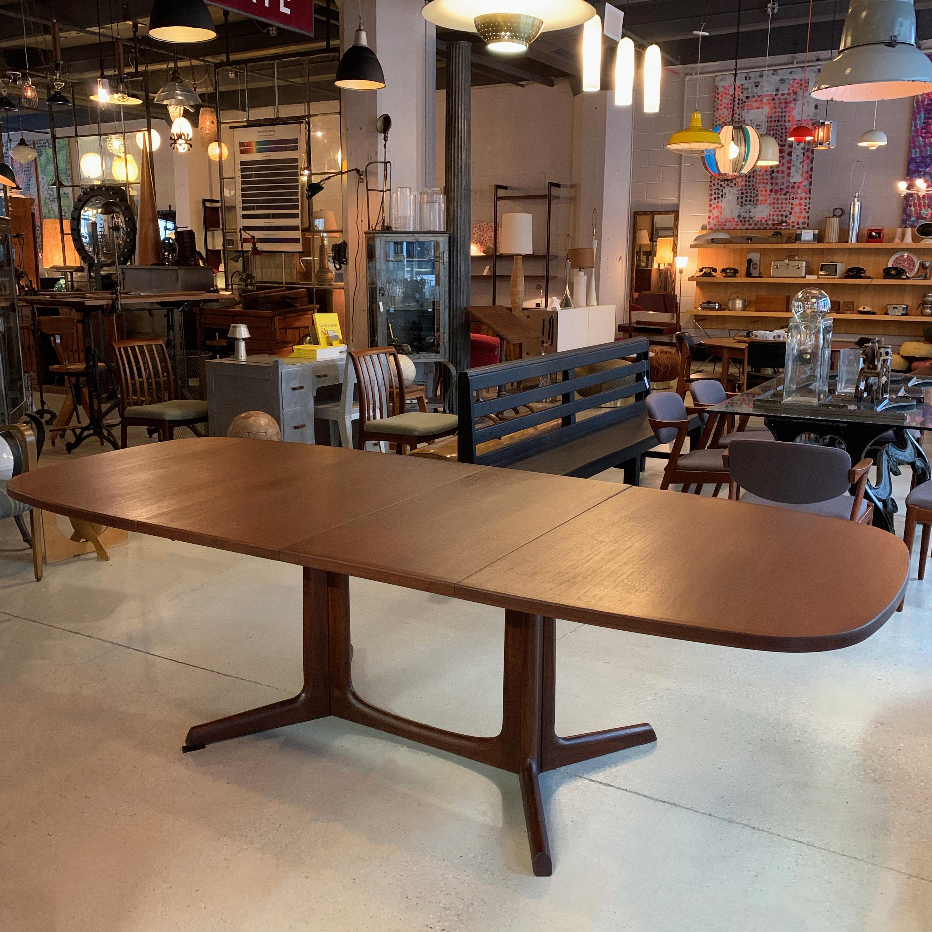 20th Century Danish Modern Teak Extension Dining Table by Niels O. Moller, Gudme Mobilfabrik