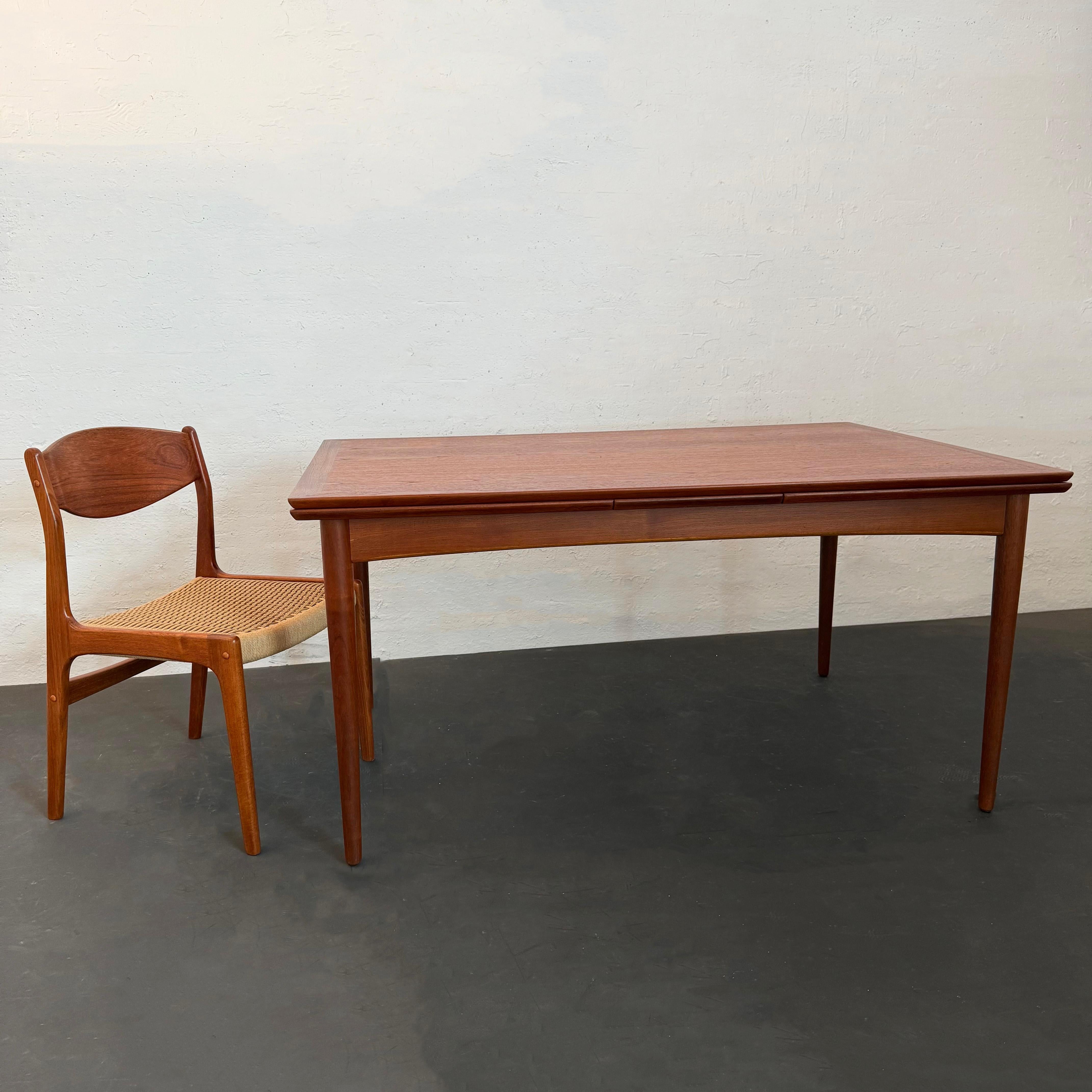 20th Century Danish Modern Teak Extension Dining Table By Selig For Sale