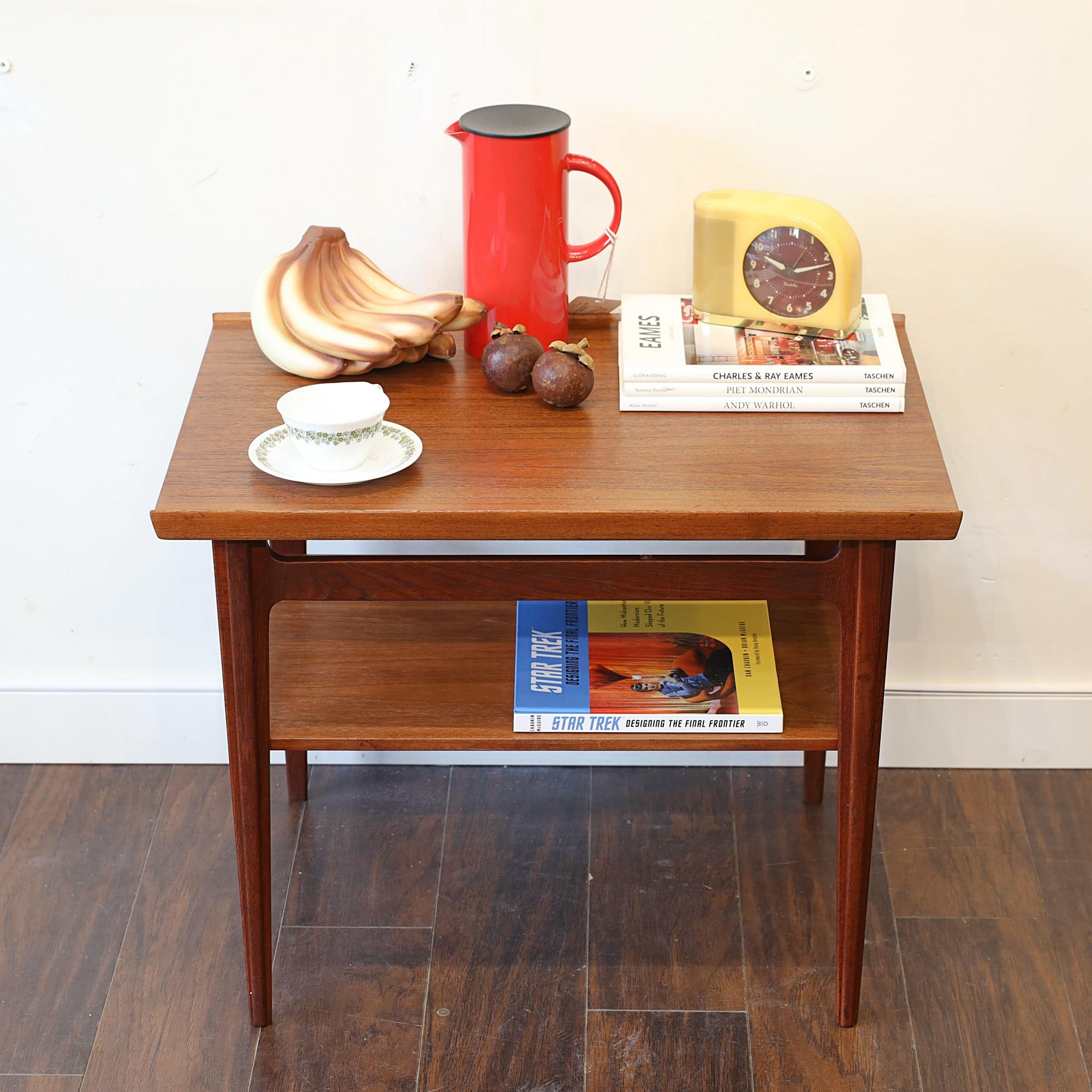 Danish Modern Teak FD533 Side Table by Finn Juhl for France & Son For Sale 7