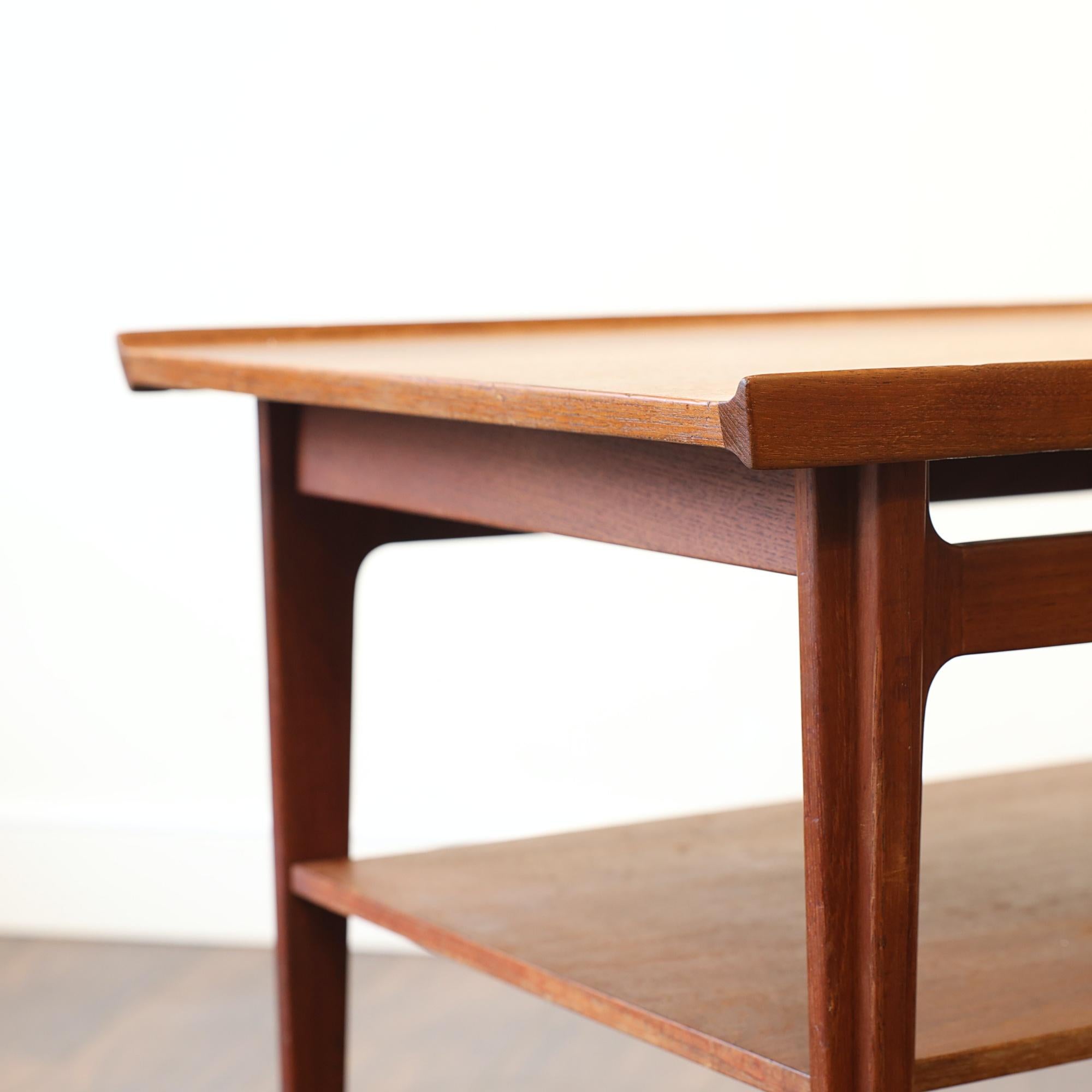 Danish Modern Teak FD533 Side Table by Finn Juhl for France & Son For Sale 3