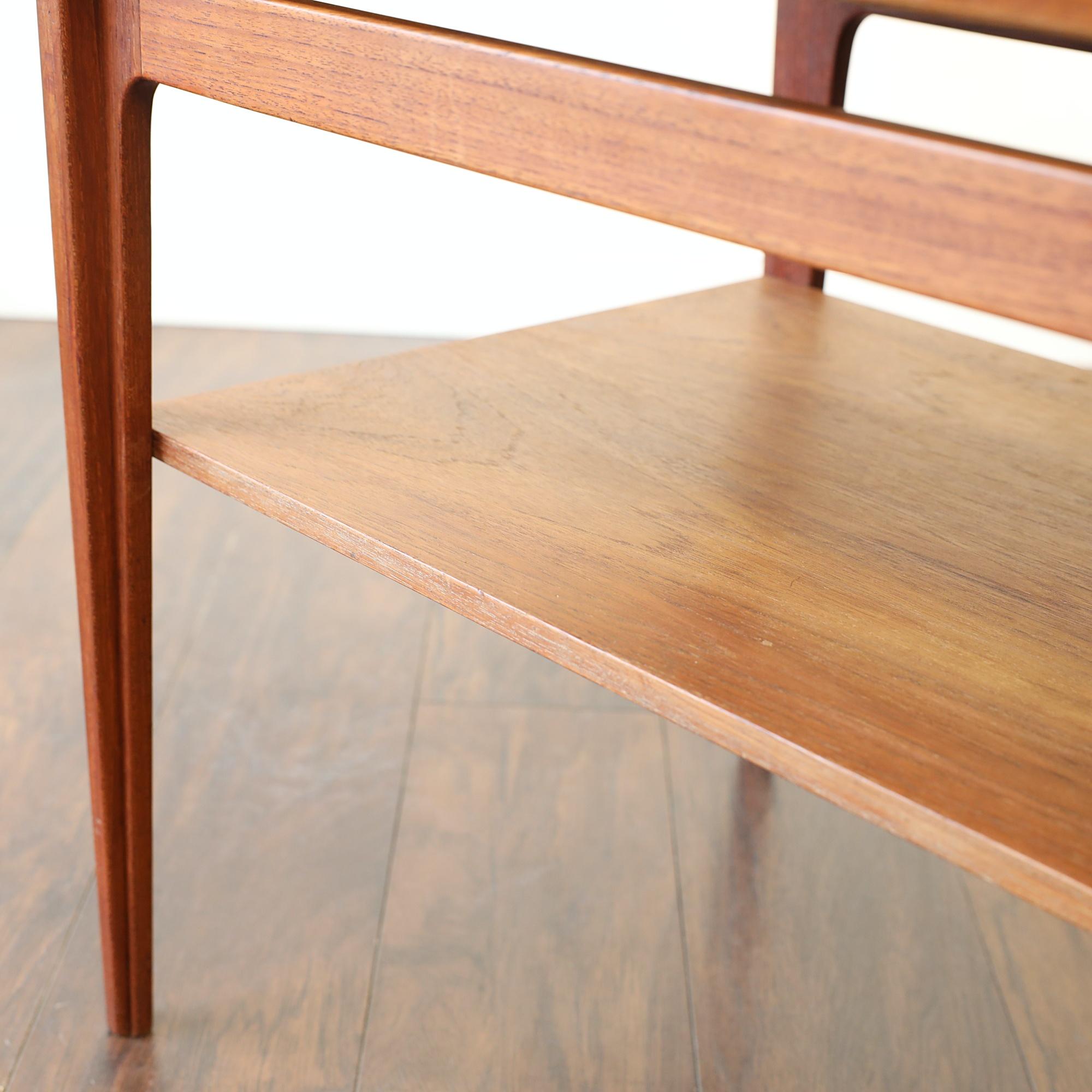 Danish Modern Teak FD533 Side Table by Finn Juhl for France & Son For Sale 5