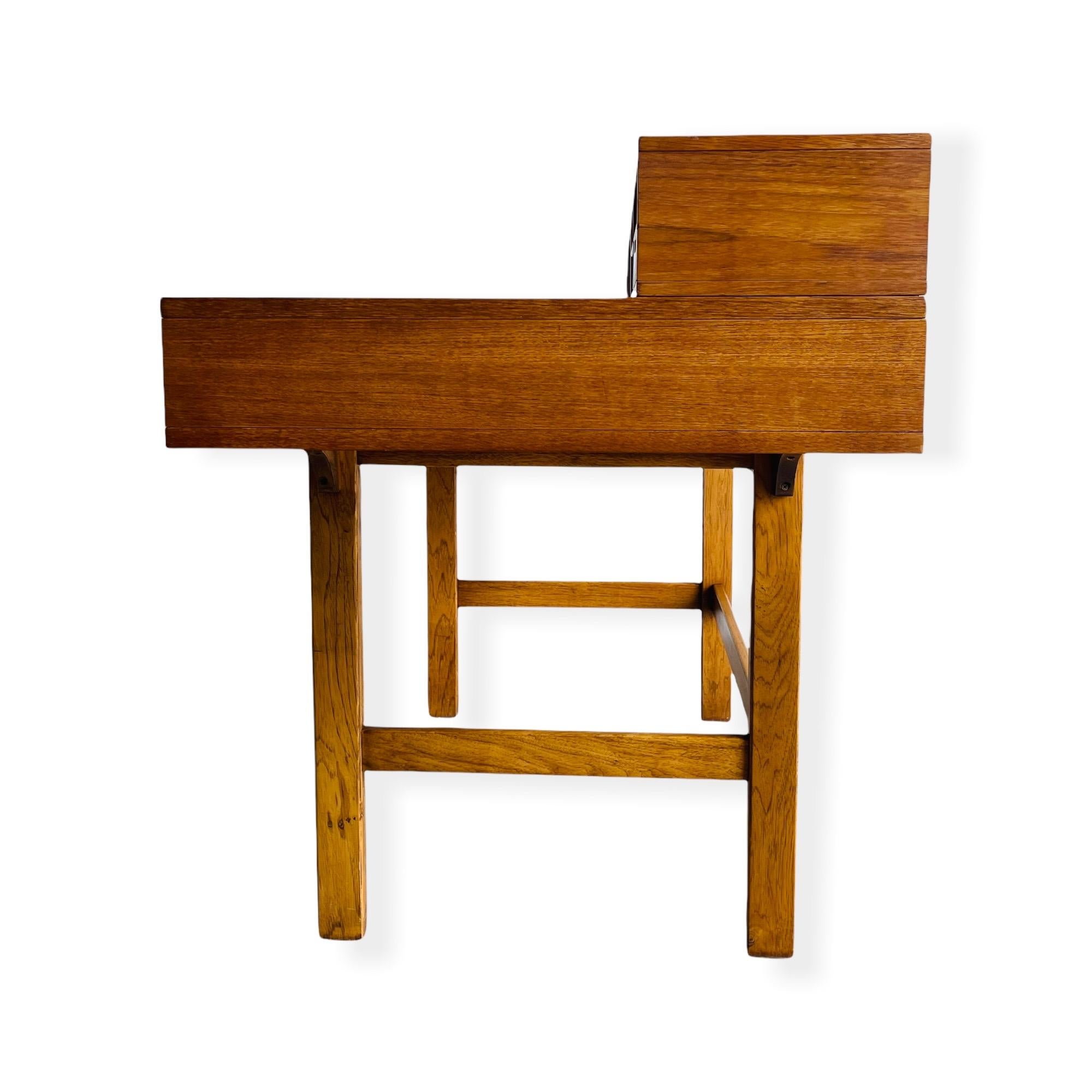 Danish Modern Teak Flip Top Desk by Peter Lovig Nielsen In Good Condition In Brooklyn, NY