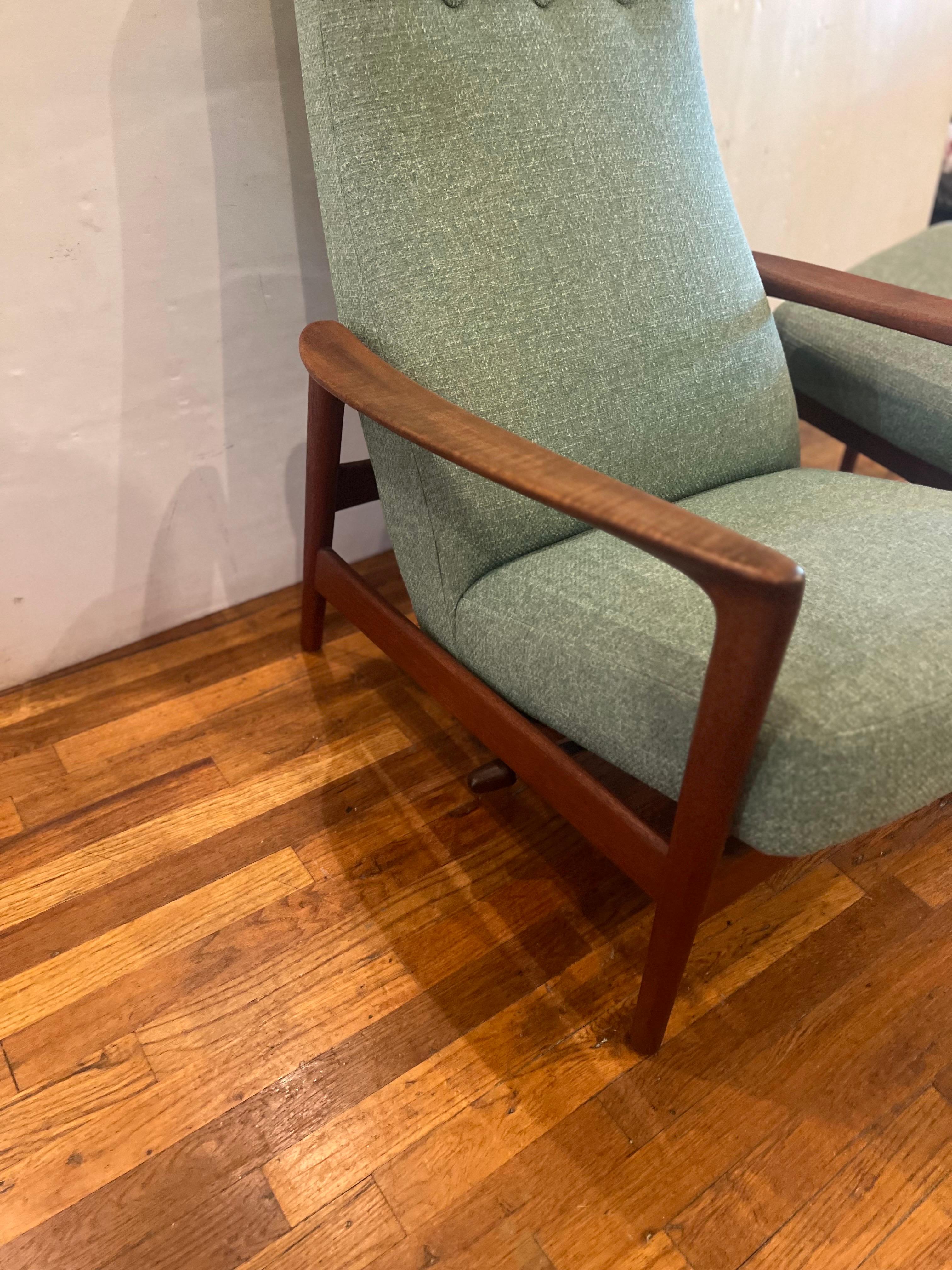 Danish Modern Teak Frame Dux Recliner & Ottoman by Folke Ohlsson In Good Condition In San Diego, CA