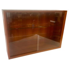Dänische moderne dänische Cado-Wandschranke aus Teakholz und Glas, 2 verfügbar