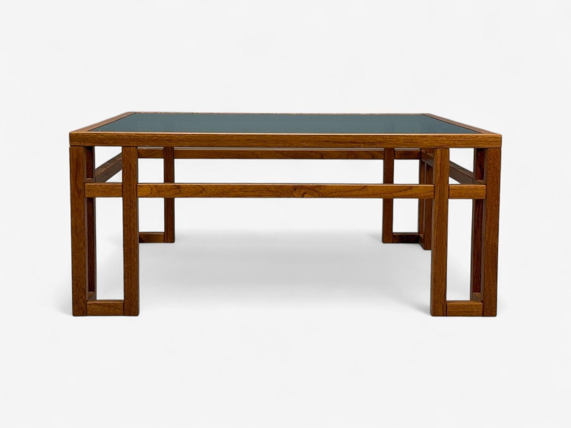 Mid-Century Modern Table basse carrée moderne danoise, en teck et verre, Danemark, années 1960 en vente