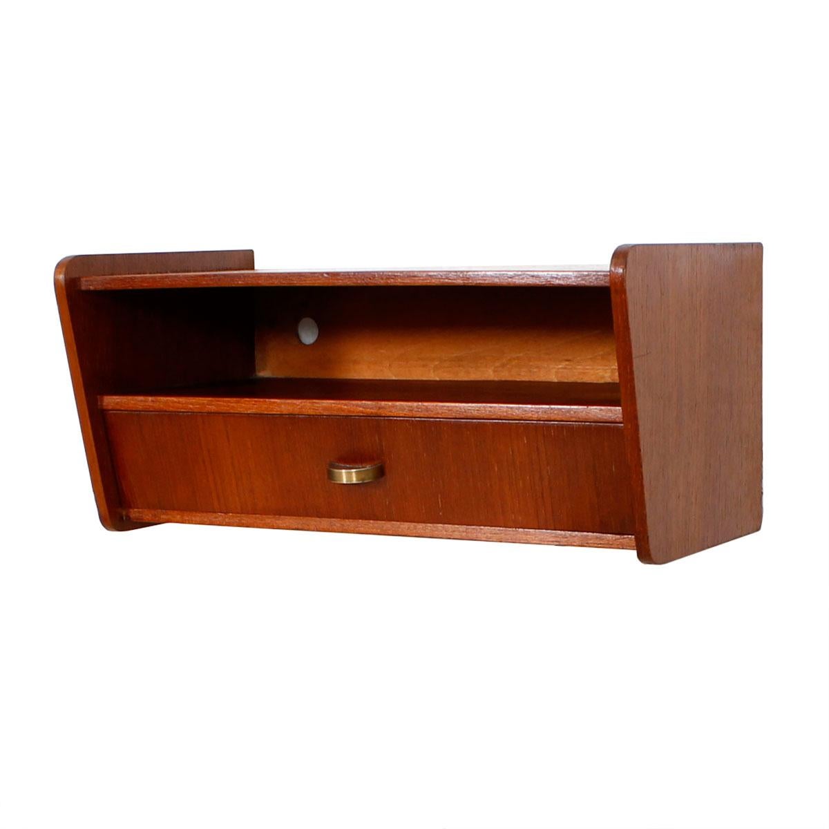 Danish Modern Teak Hanging Drawer with Cubby Hole Storage In Good Condition For Sale In Kensington, MD