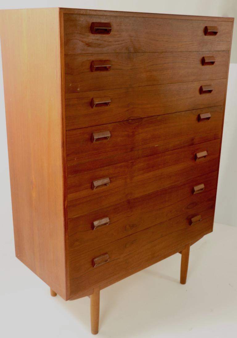 Nice 7-drawer teak chest of drawers designed by Børge Mogensen and made by Soborg Mobelfabrik. Good original condition, clean and ready to use, showing only light cosmetic wear, normal and consistent with age.