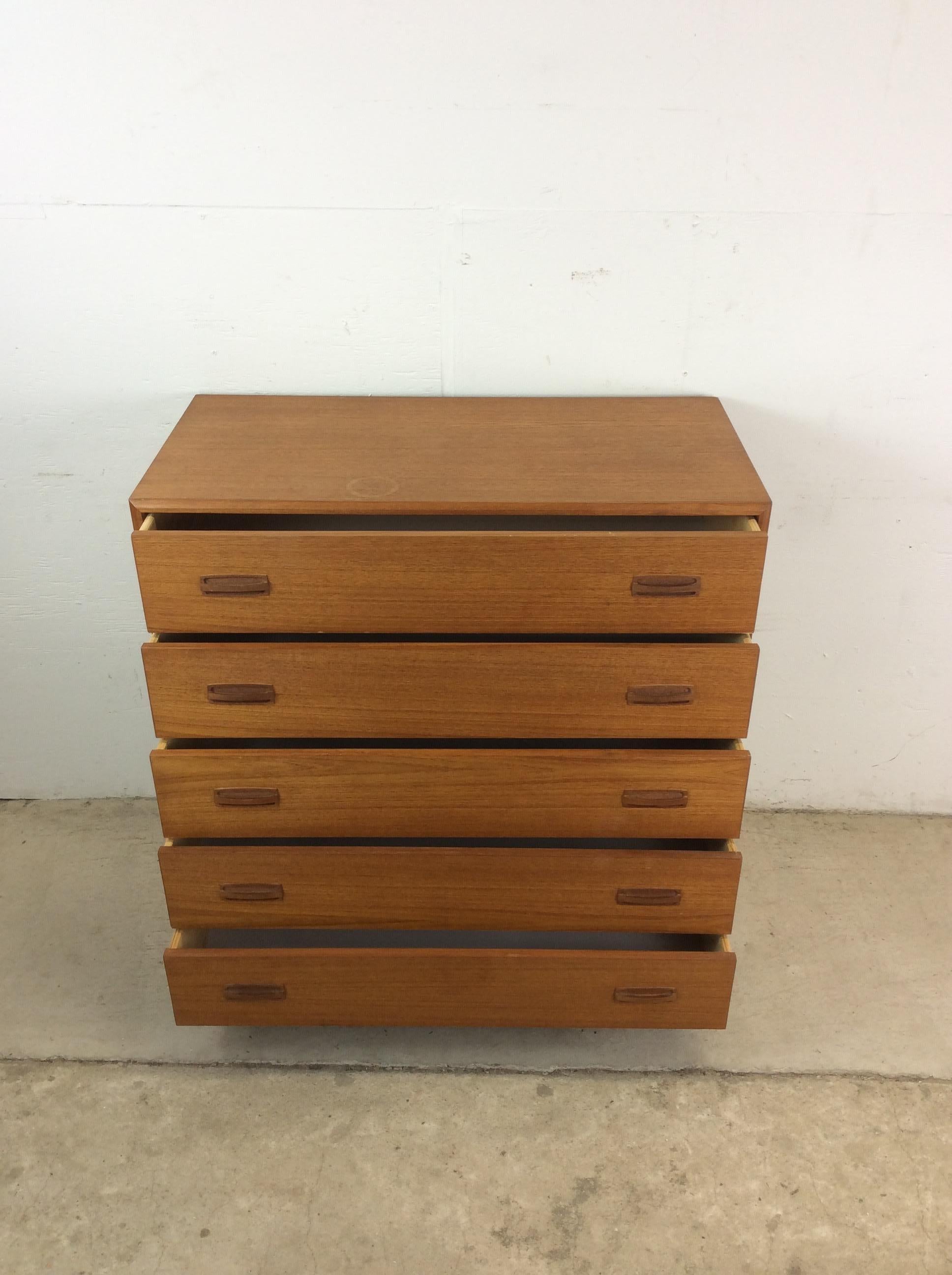 Danish Modern Teak Highboy Dresser in vendita 8
