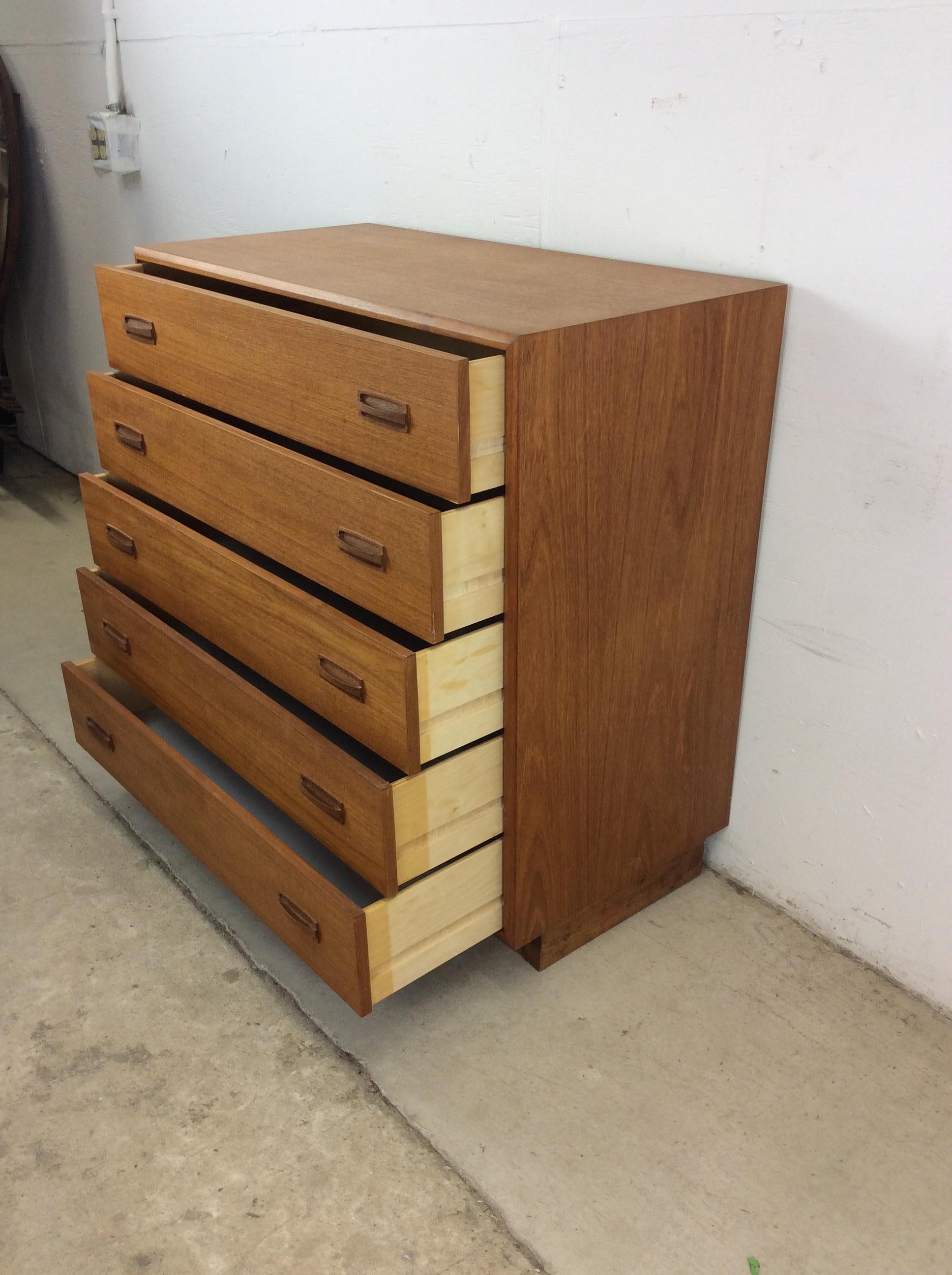 Danish Modern Teak Highboy Dresser in vendita 9