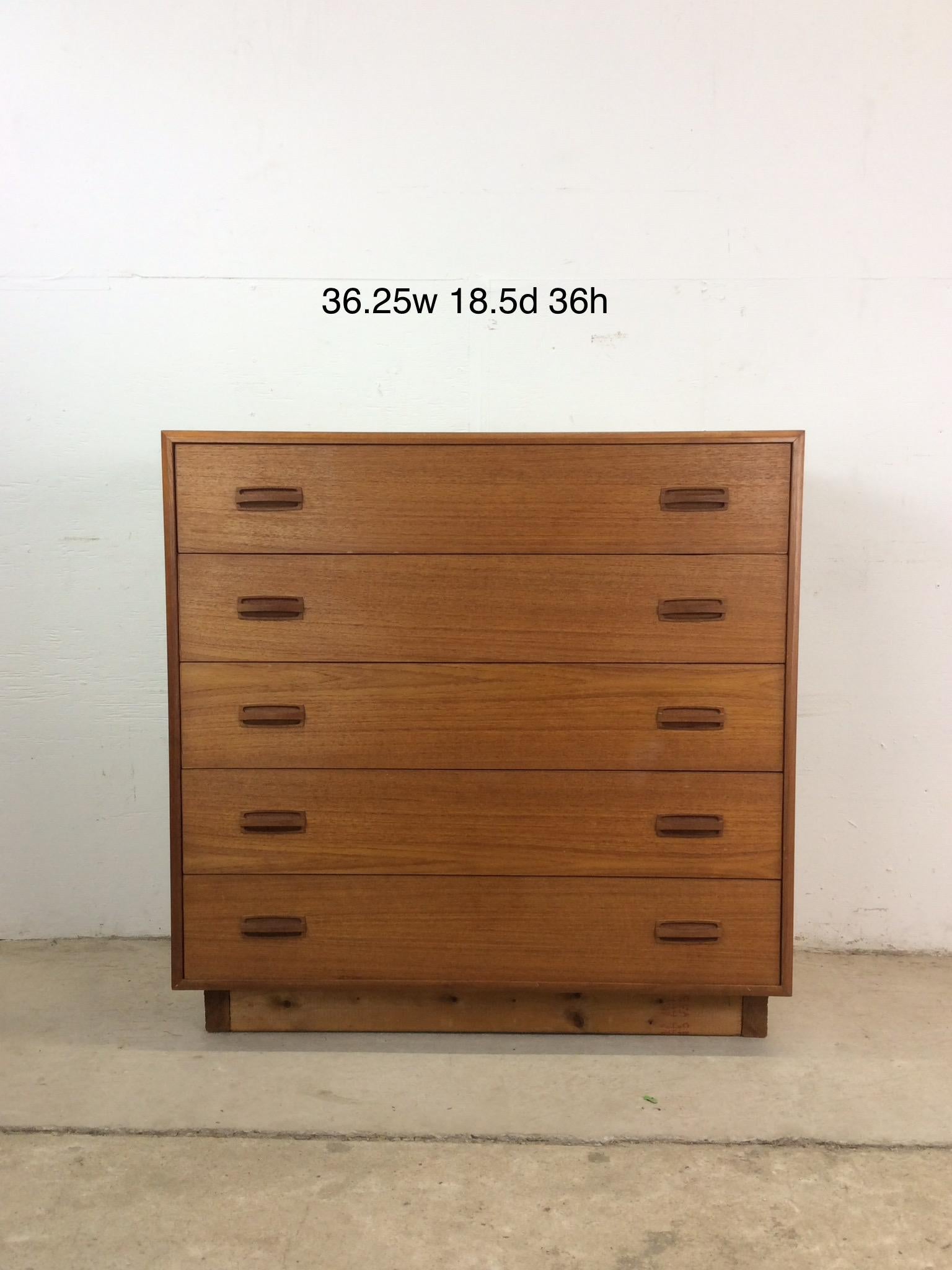 Danish Modern Teak Highboy Dresser in vendita 11