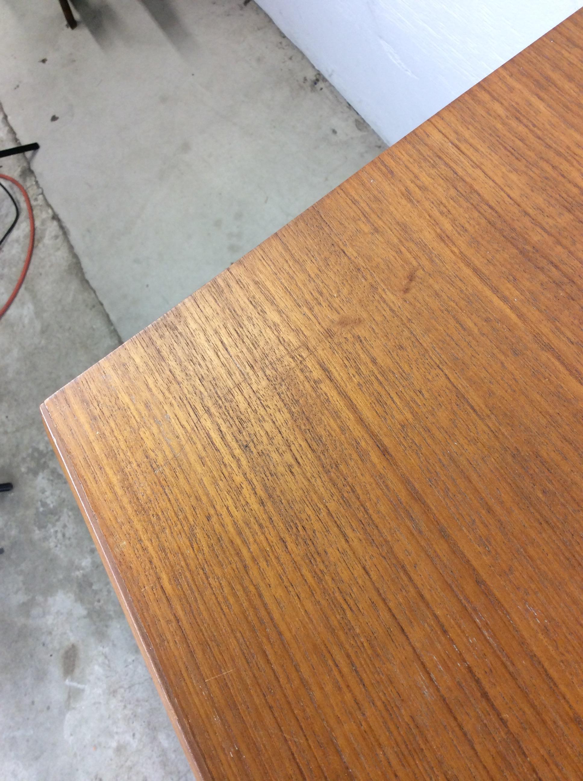 Danish Modern Teak Highboy Dresser In condizioni buone in vendita a Freehold, NJ