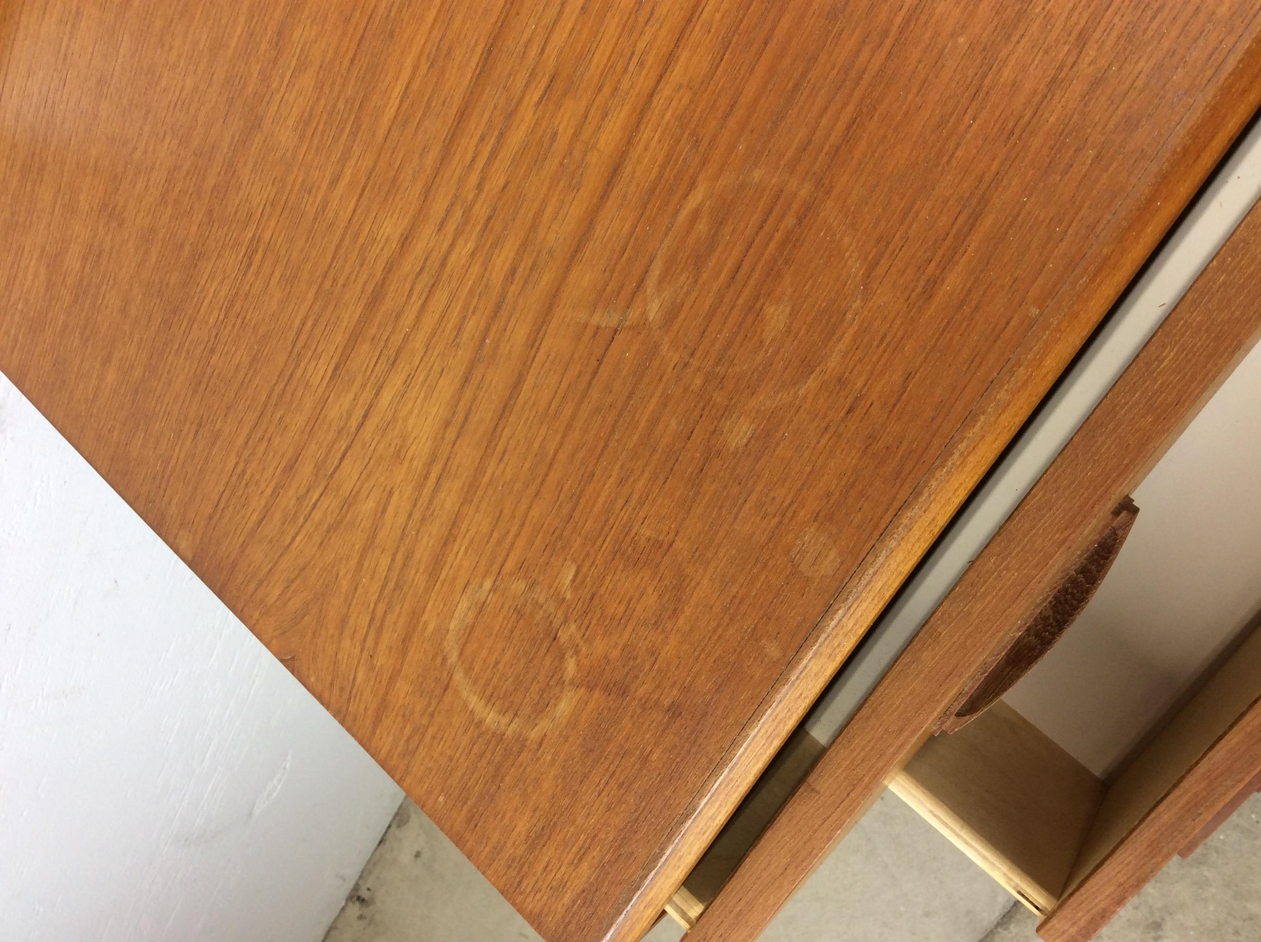 Danish Modern Teak Highboy Dresser with Mounted Mirror in vendita 13