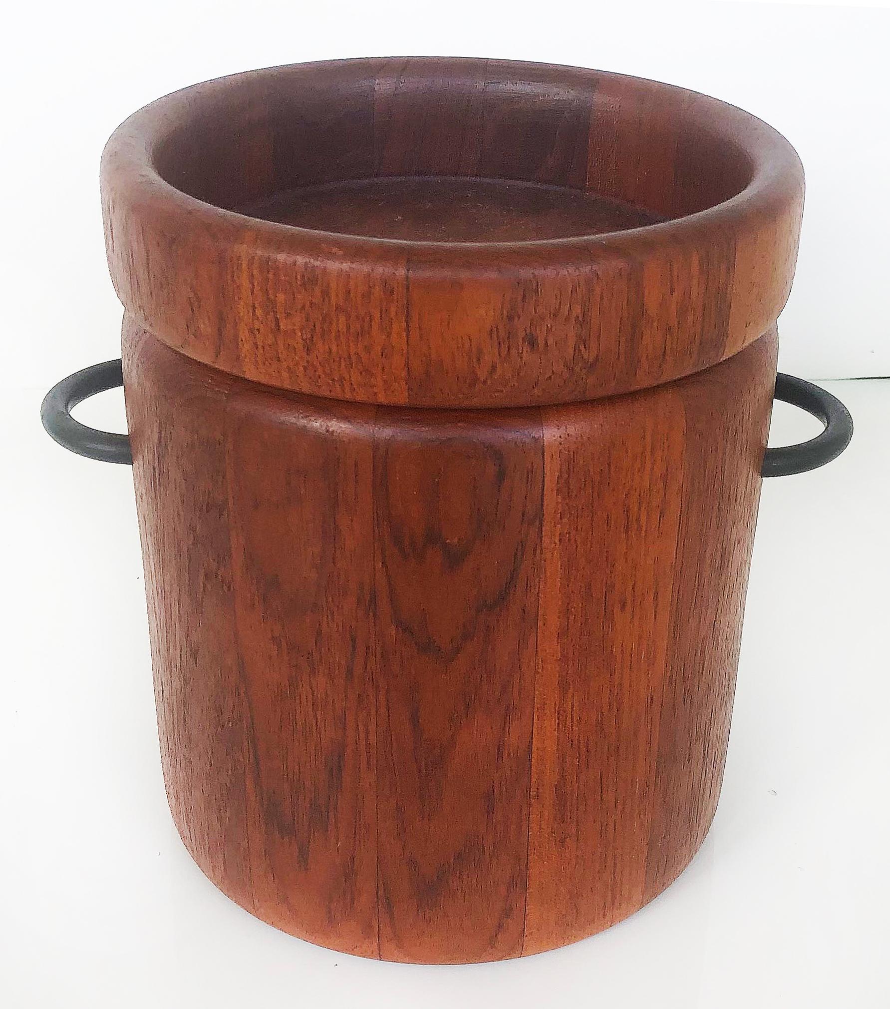 Danish Modern Teak Ice Bucket by Digsmed Design In Good Condition In Miami, FL