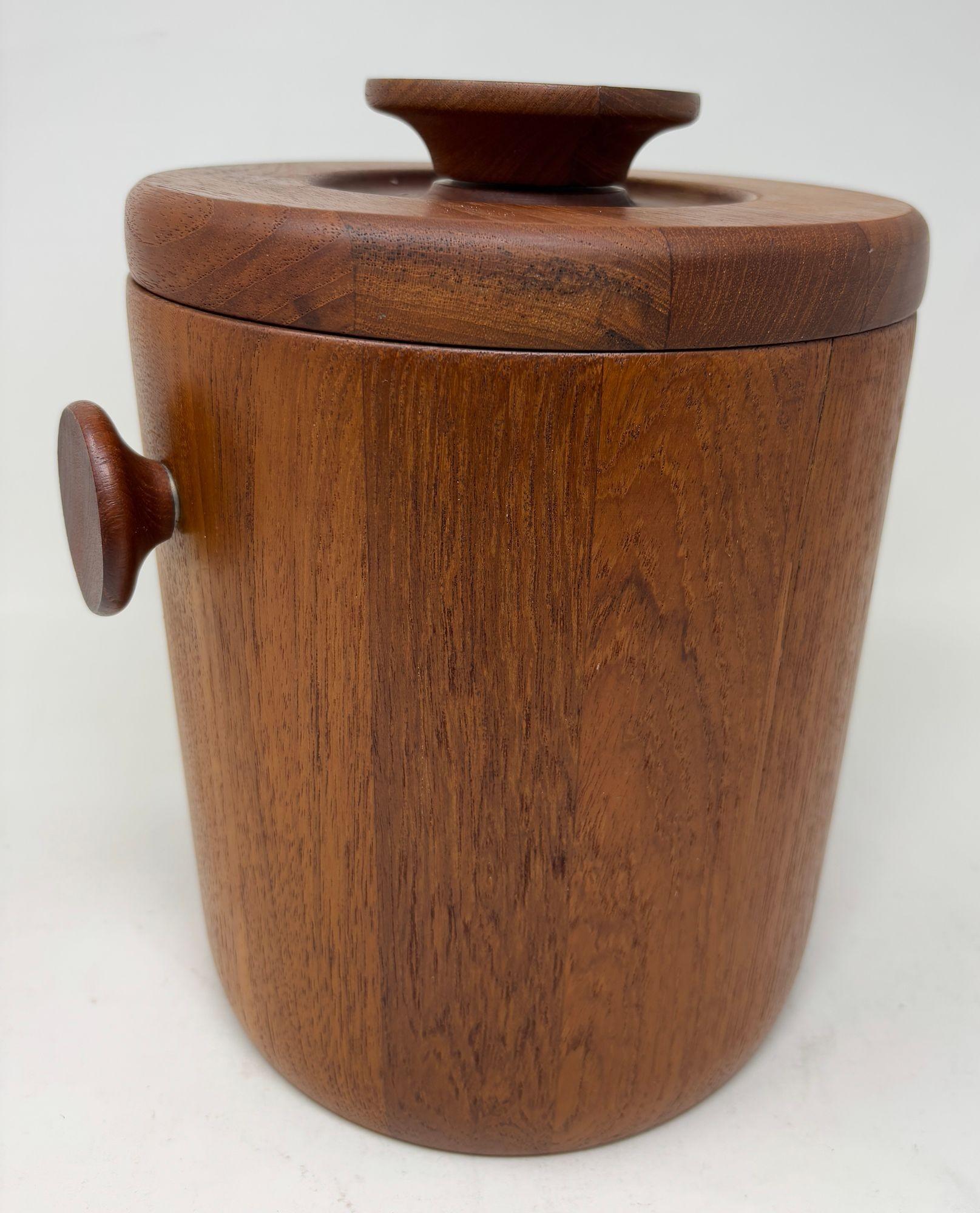 Danish Modern Teak Ice Bucket Dansk Jens Quistgaard Style 1960s Denmark For Sale 6