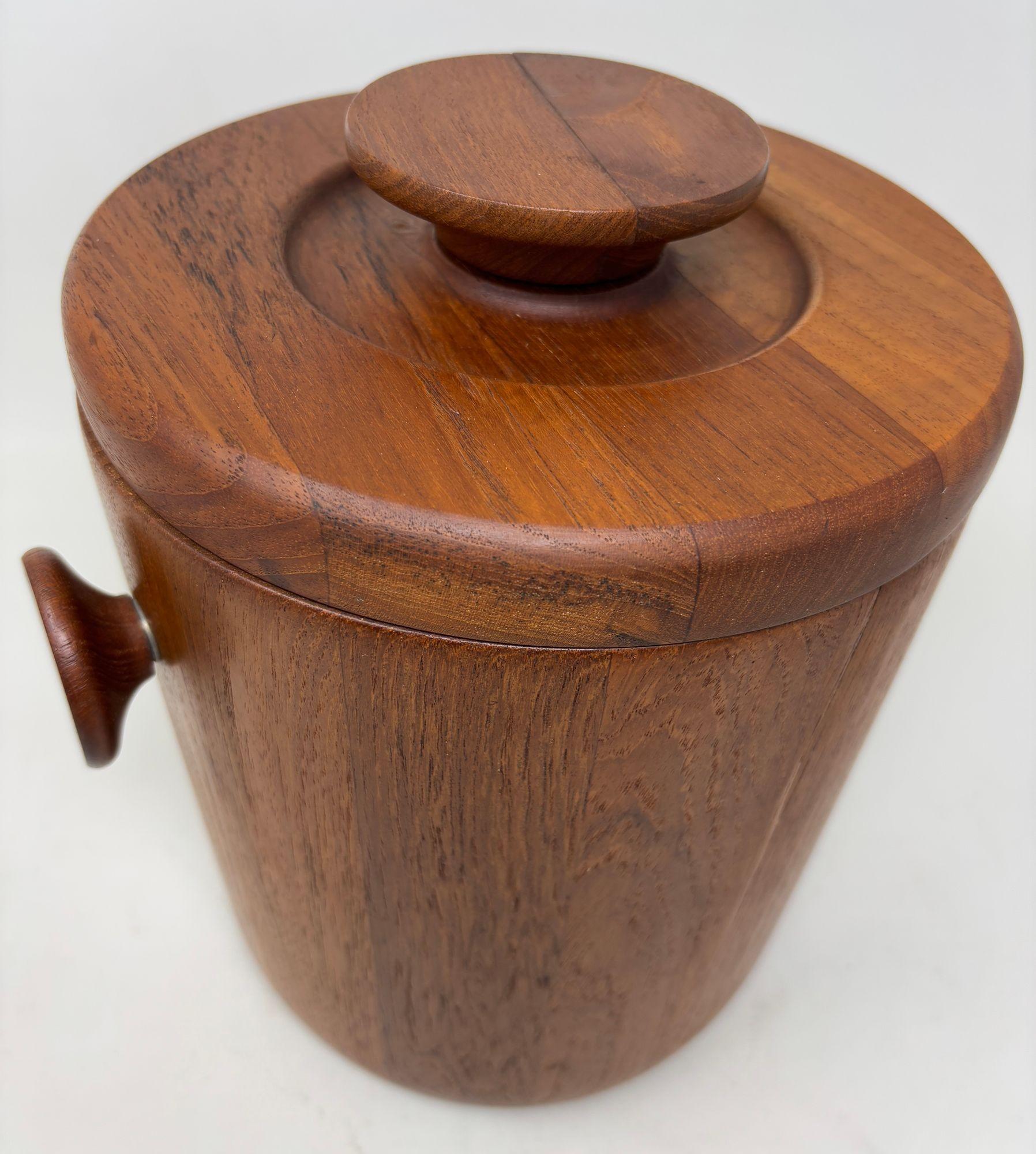 Danish Modern Teak Ice Bucket Dansk Jens Quistgaard Style 1960s Denmark For Sale 7