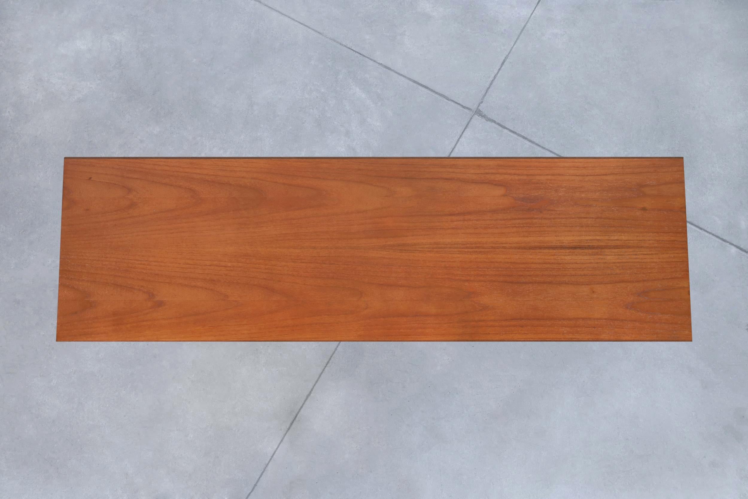 Comò moderno danese in teak 