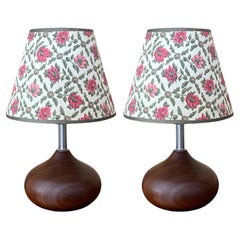 Lampes modernes danoises en teck avec abat-jour en forme de roses