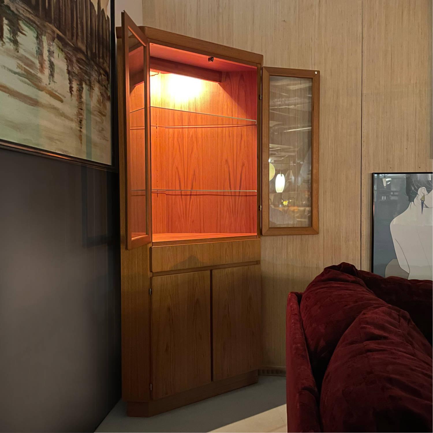 Glass Danish Modern Teak Lighted Curio Display Corner Cabinet by Skovby