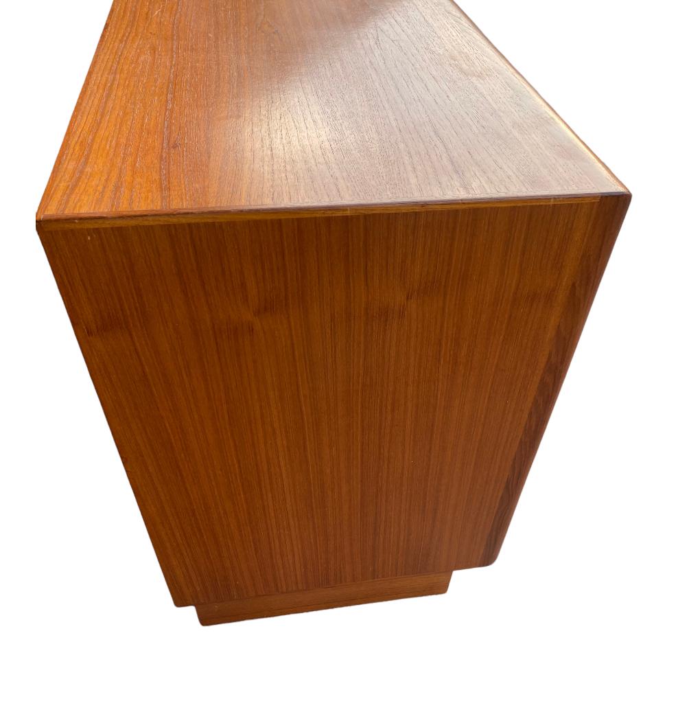 Danish Modern Teak Long Dresser or Credenza For Sale 2