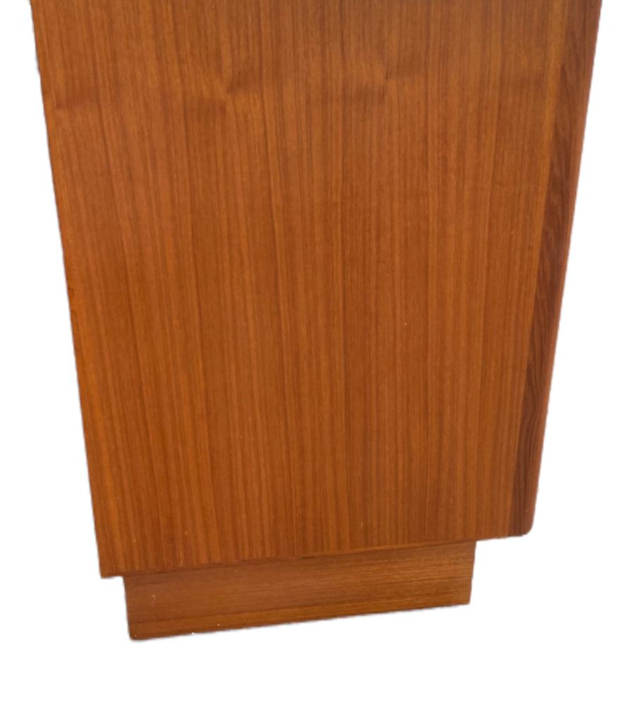 Danish Modern Teak Long Dresser or Credenza For Sale 3