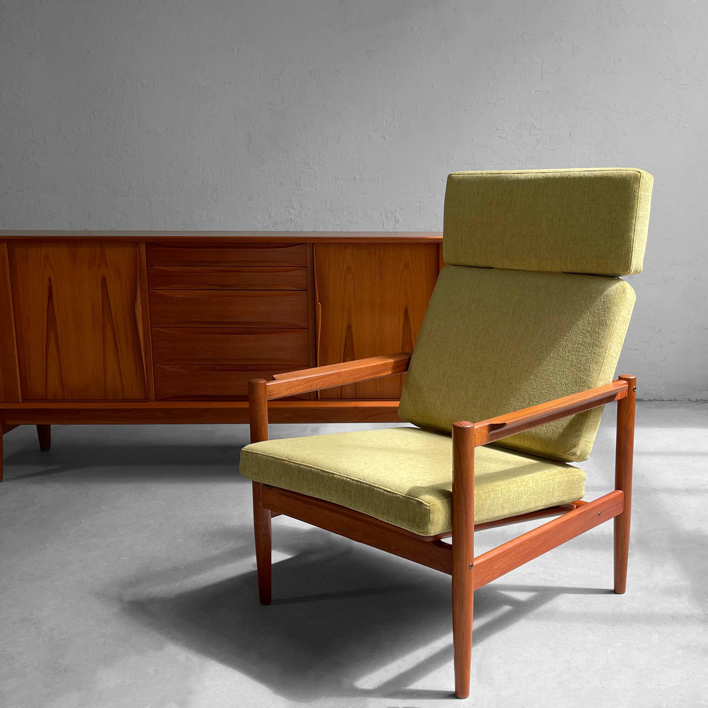 Danish Modern Teak Lounge Chair by Borge Jensen In Good Condition In Brooklyn, NY