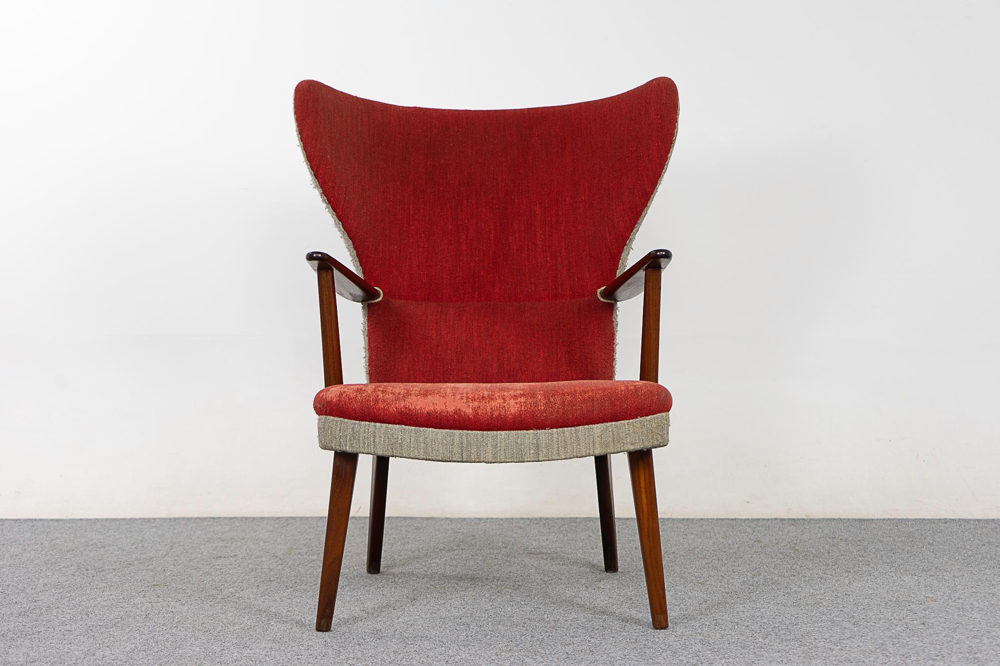 Danish Modern Teak Lounge Chair For Sale 1