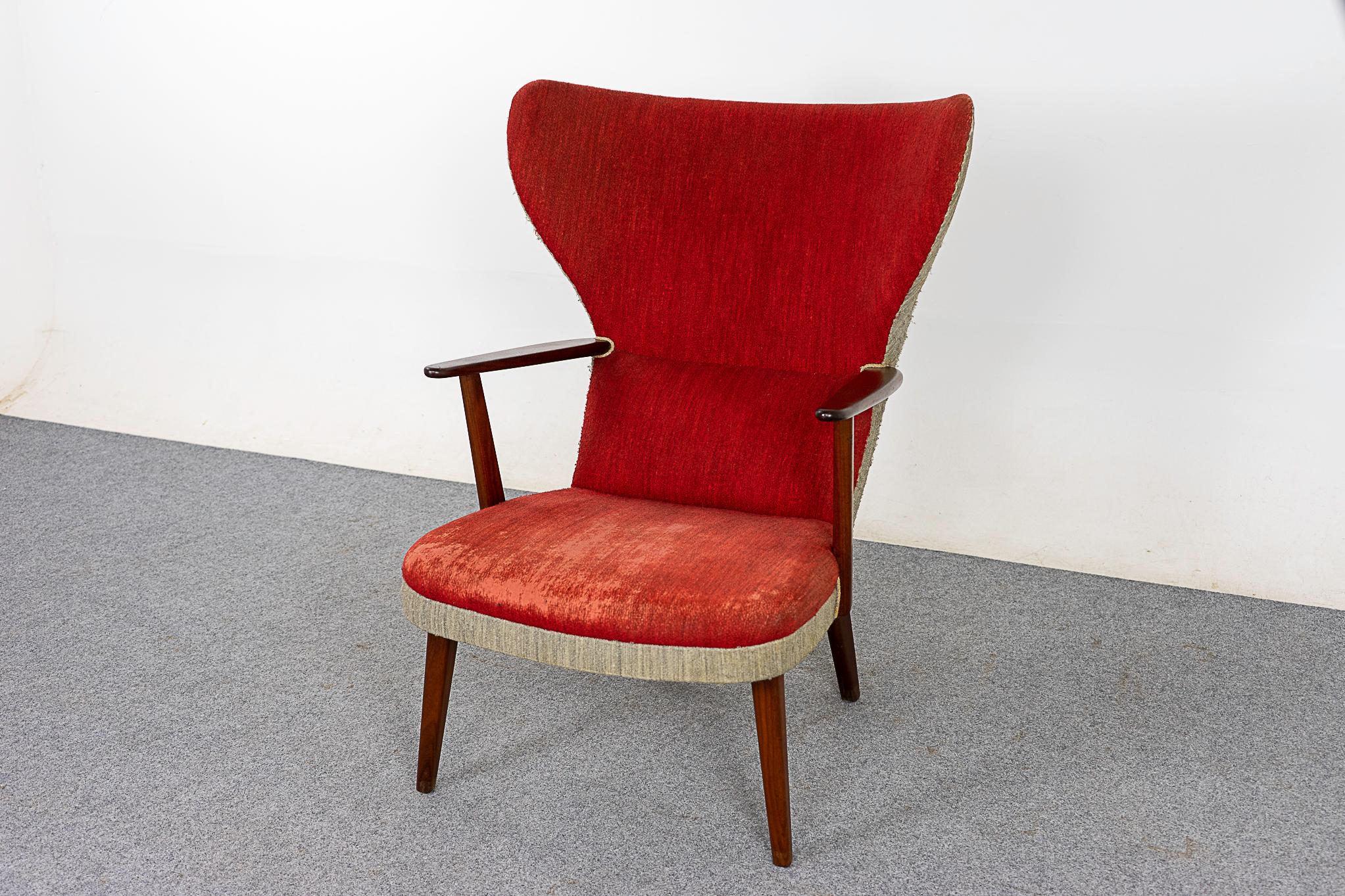 Danish Modern Teak Lounge Chair For Sale 2