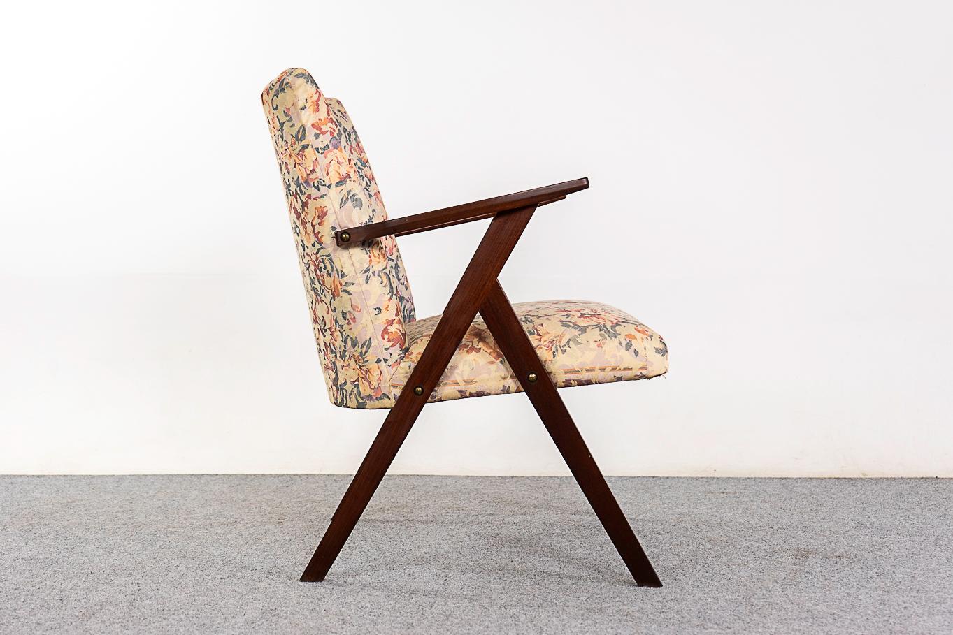 Danish Modern Teak Lounge Chair For Sale 4