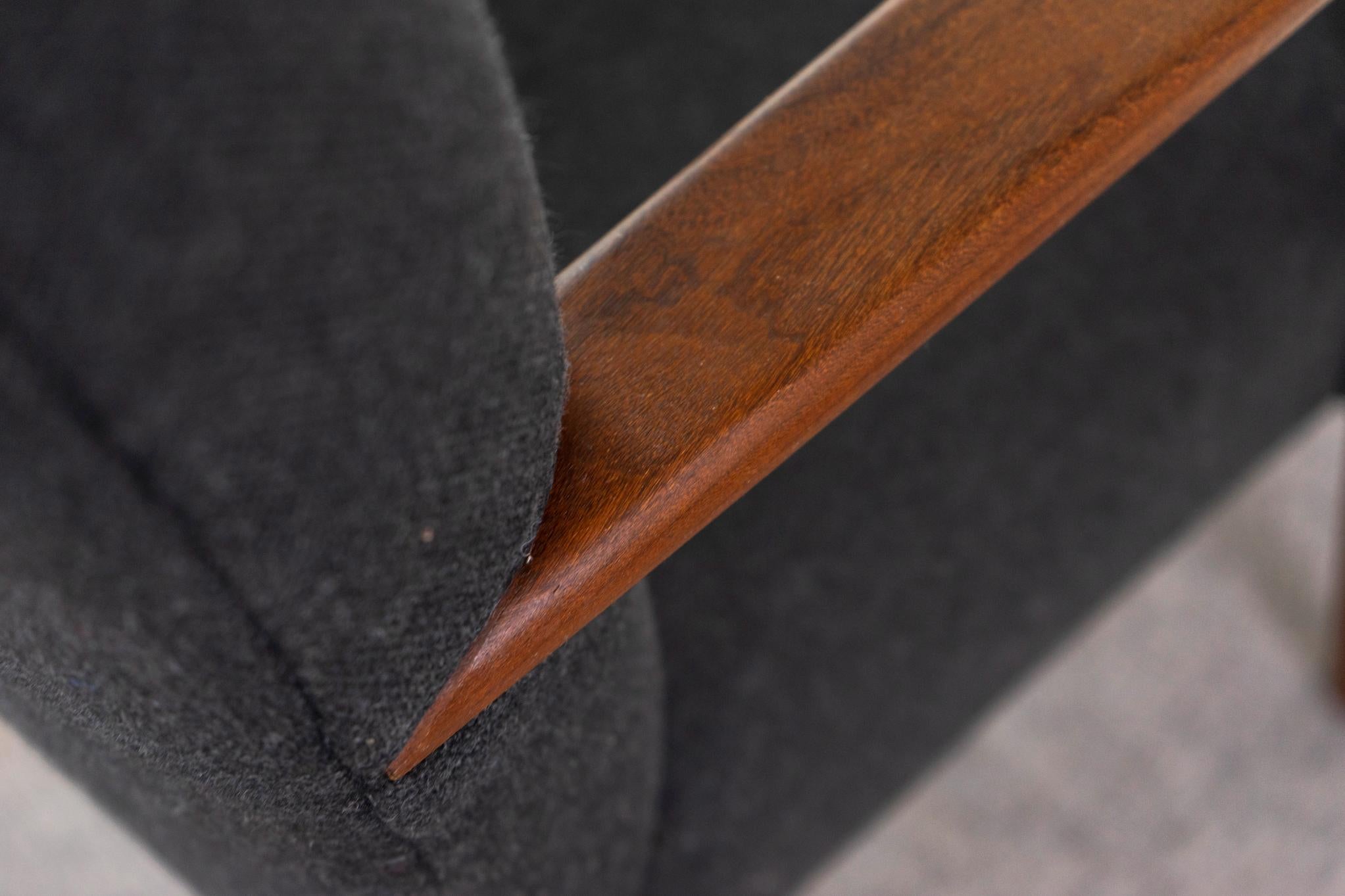 Danish Modern Teak Lounge Chair in vendita 2