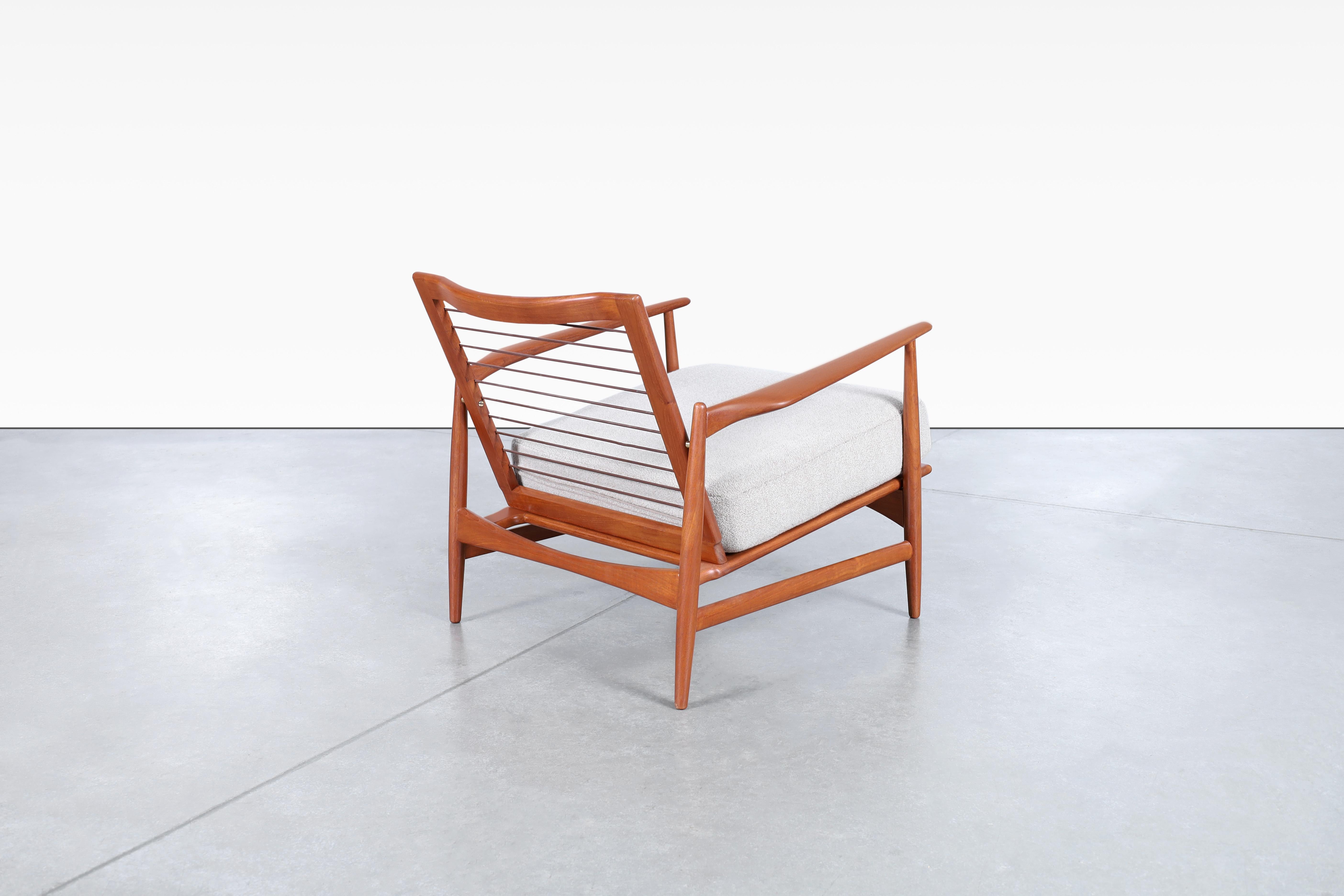 Danish Modern Teak Lounge Chairs by Ib Kofod Larsen for Selig For Sale 4
